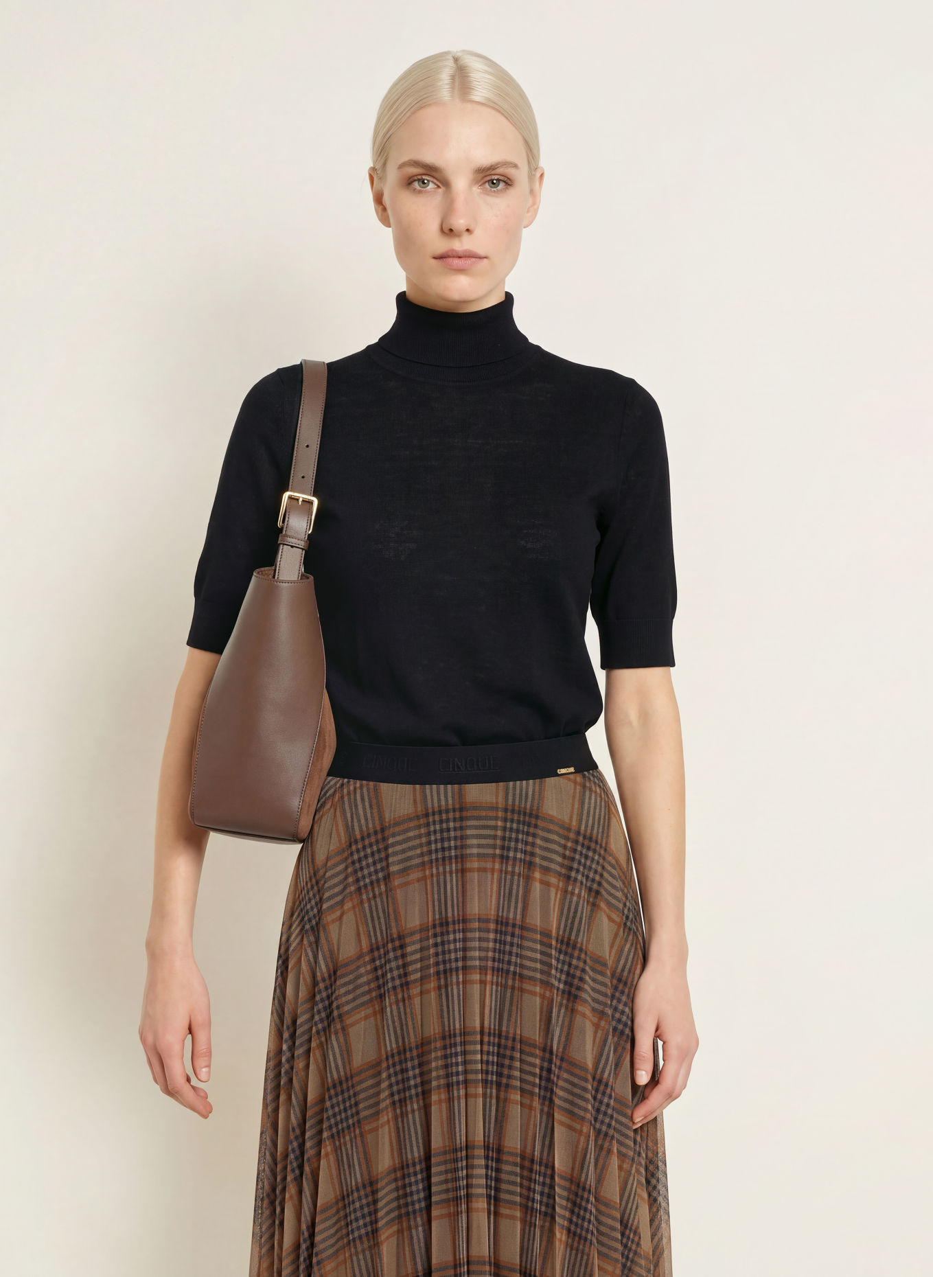CINQUE Bluza z golfem CIBRUNO: CZARNY