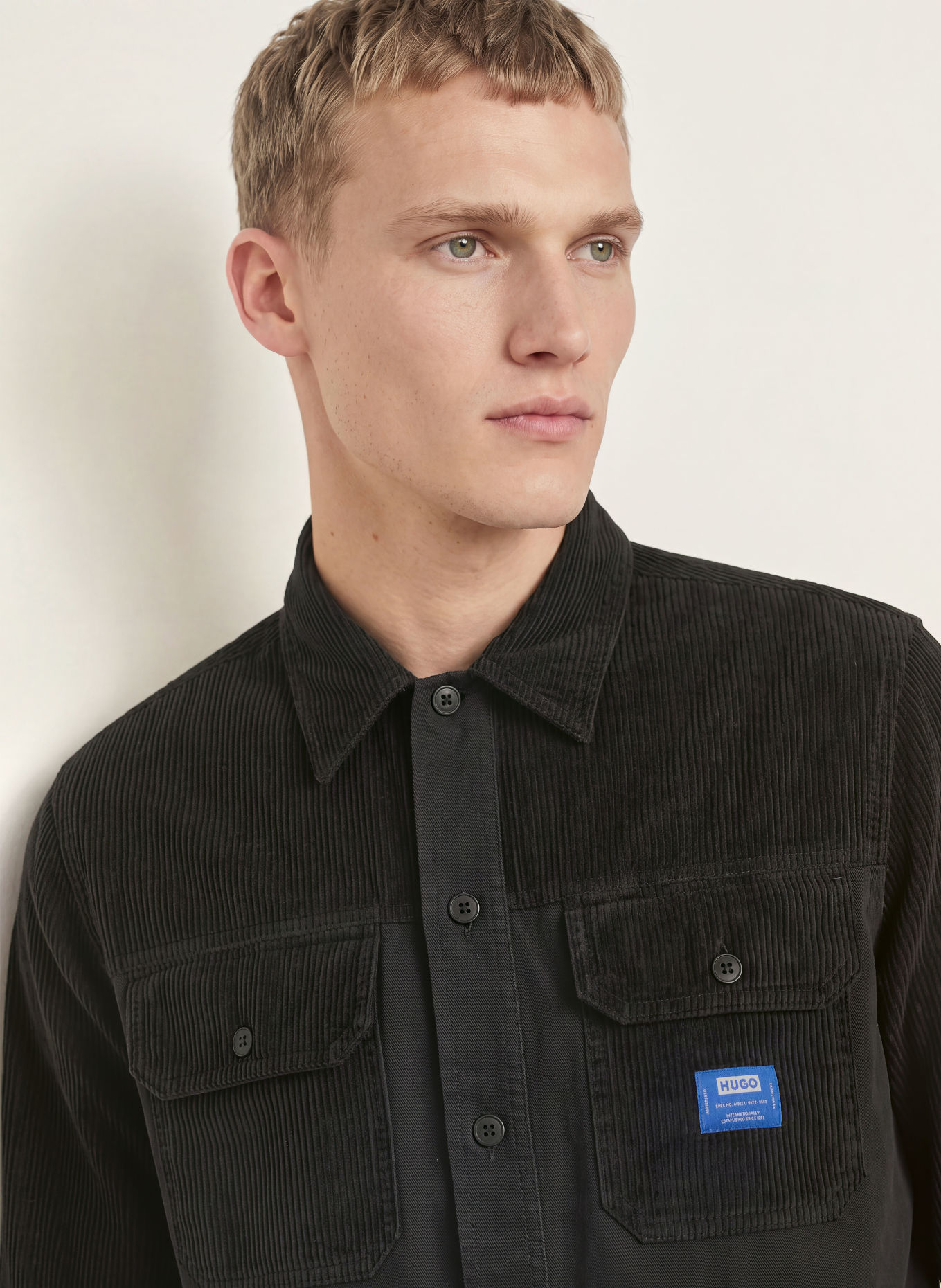 HUGO EBRIN Regular Fit Corduroy Shirt in a blend of materials: BLACK / BLUE