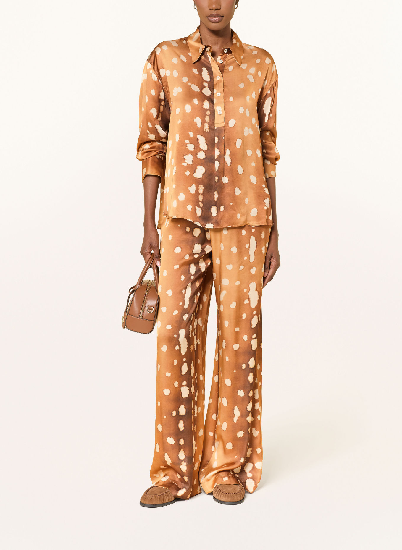 ottod'ame Blusenshirt aus Satin: COGNAC / HELLBRAUN