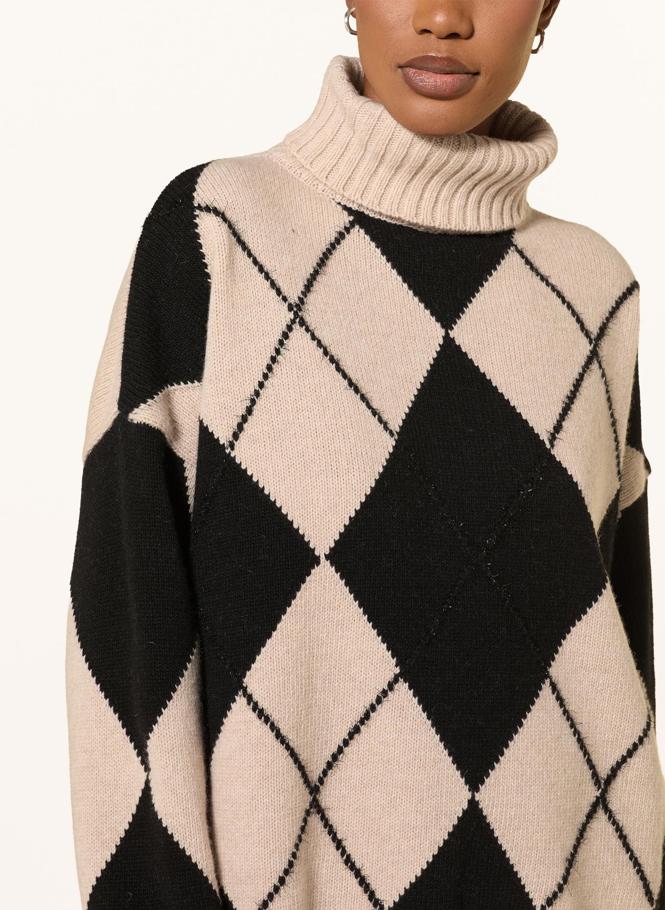 ottod'ame Turtleneck sweater with glitter yarn: BEIGE / BLACK