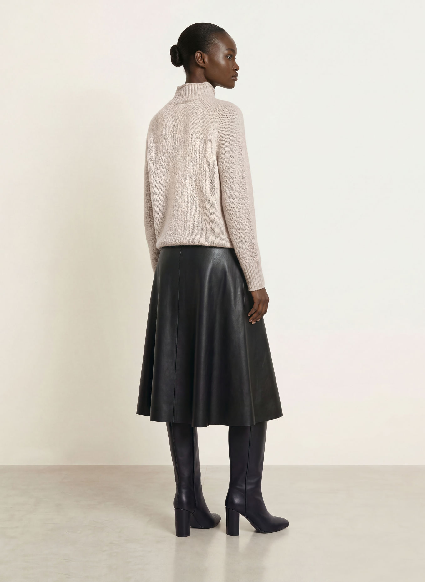 HEMISPHERE Cashmere Sweaters: LIGHT BROWN
