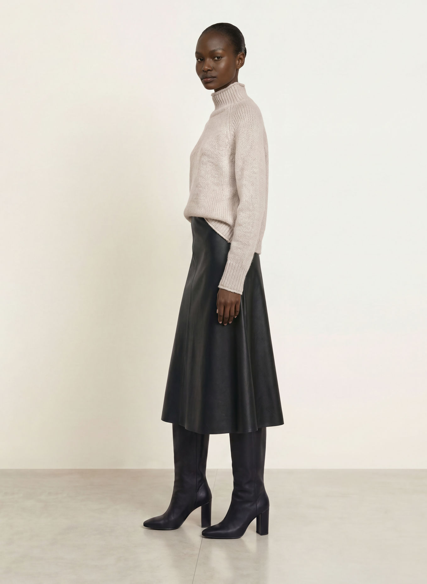 HEMISPHERE Cashmere Sweaters: LIGHT BROWN