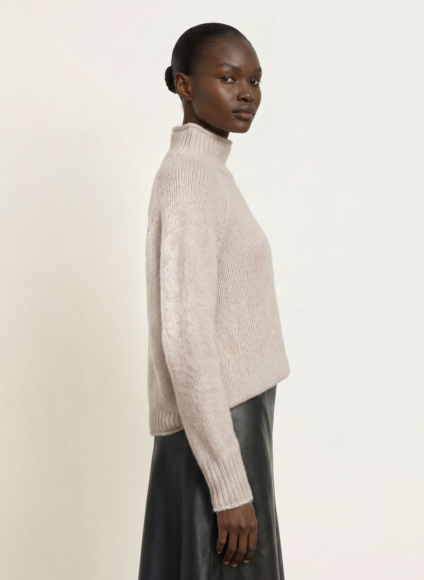 HEMISPHERE Cashmere Sweaters: LIGHT BROWN