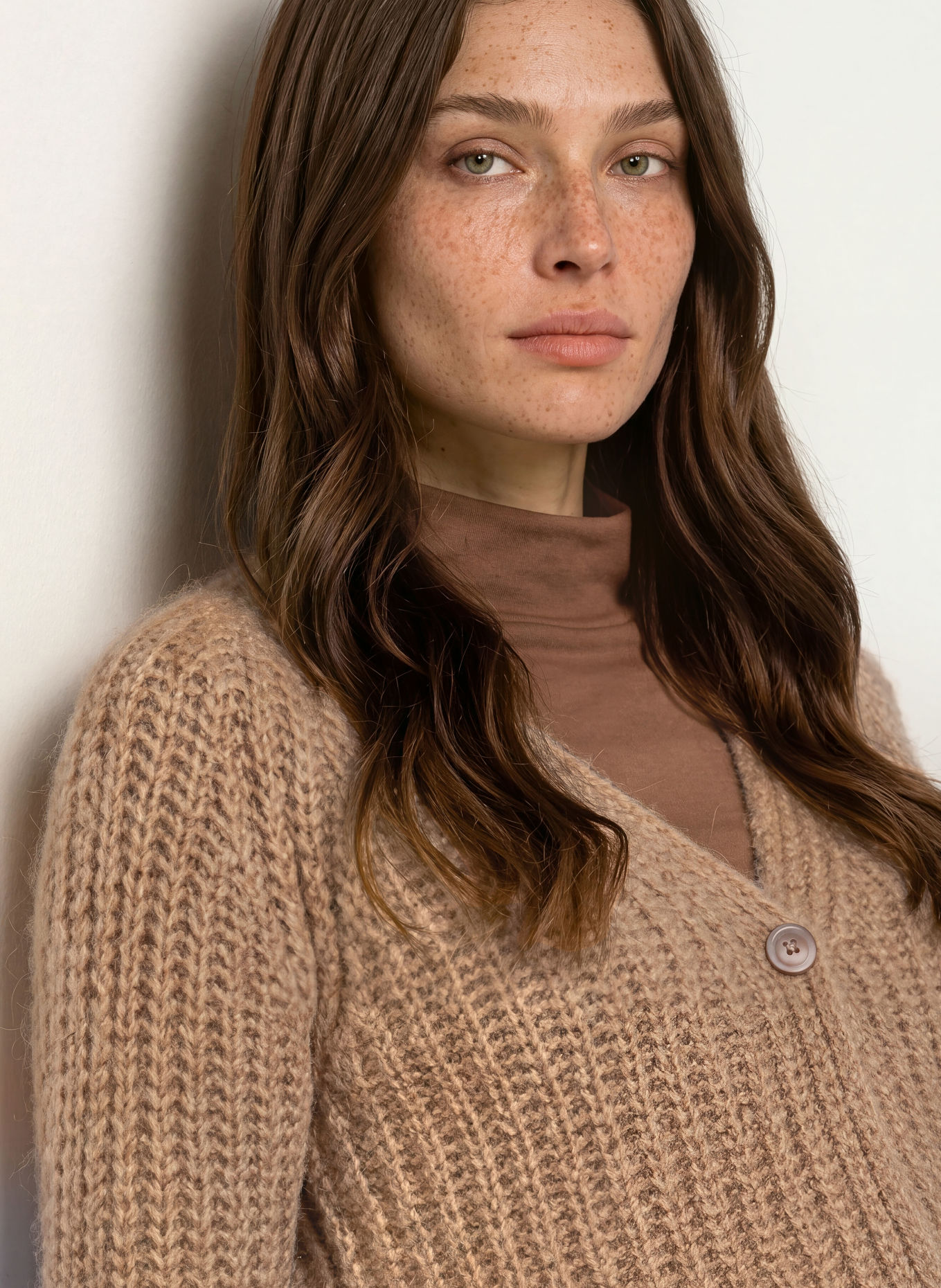 HEMISPHERE Cashmere Cardigan: CAMEL