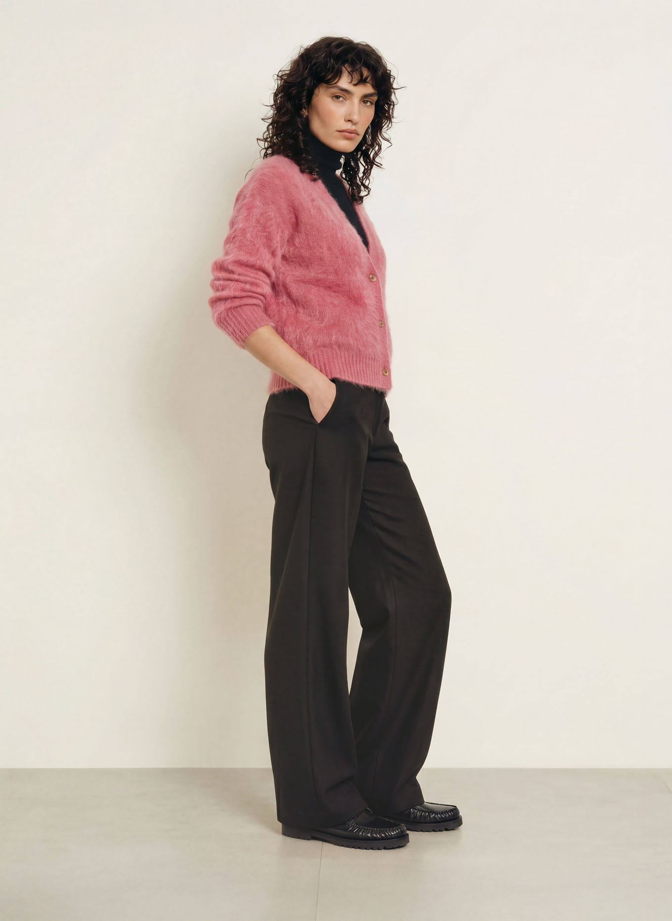 HEMISPHERE Cashmere Cardigan: RED