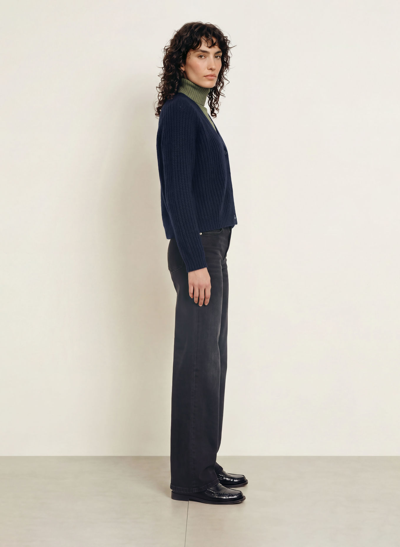 HEMISPHERE Cashmere Cardigan: DARK BLUE