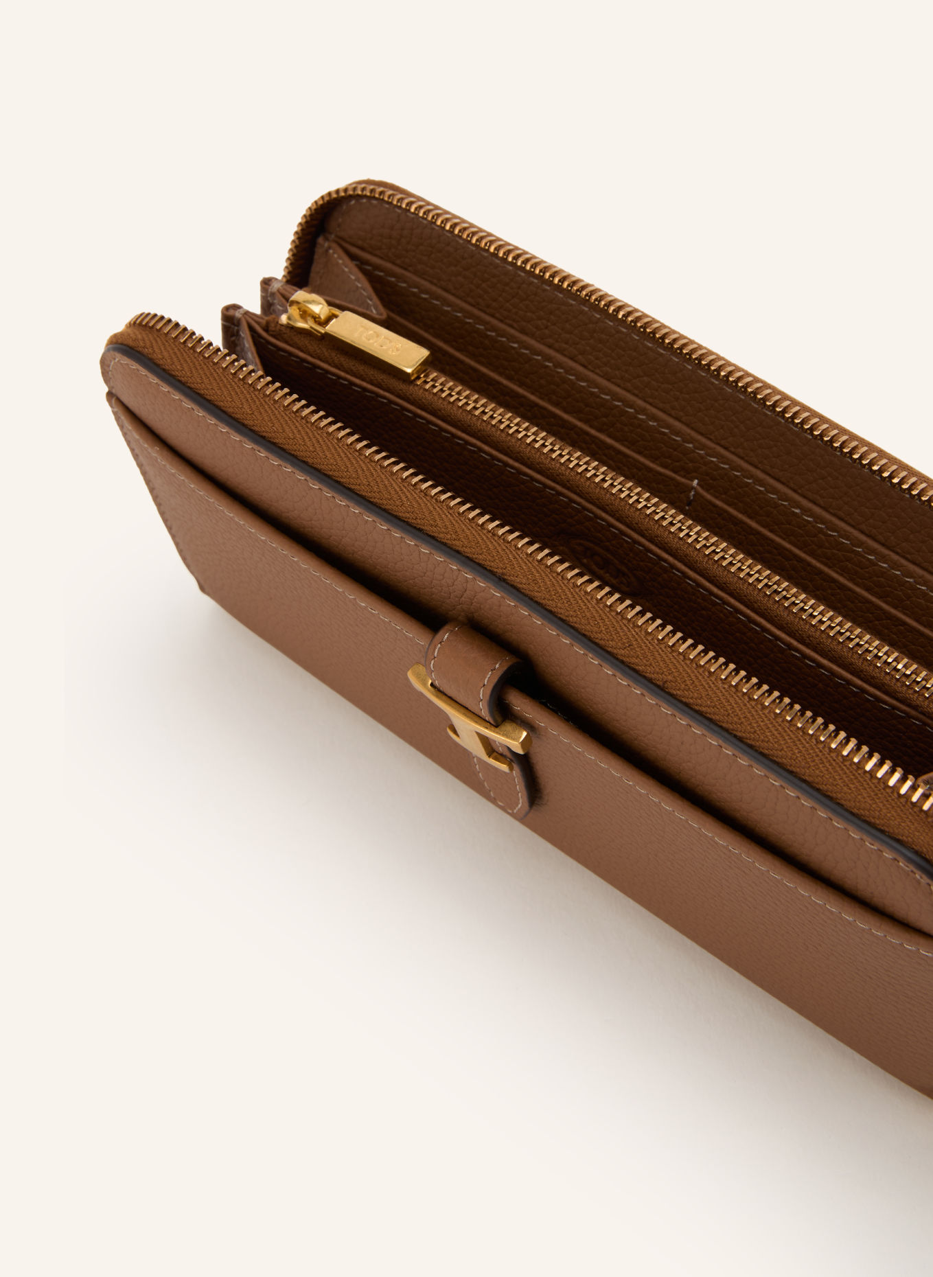 TOD'S Wallet: COGNAC / GOLD