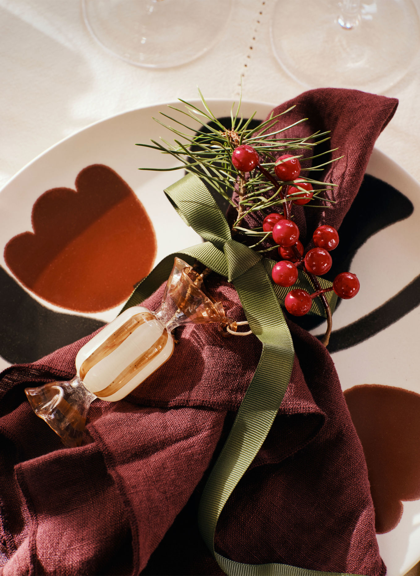 BROSTE COPENHAGEN 2er-Set Dekoanhänger CANDY: CREME / COGNAC / BRAUN