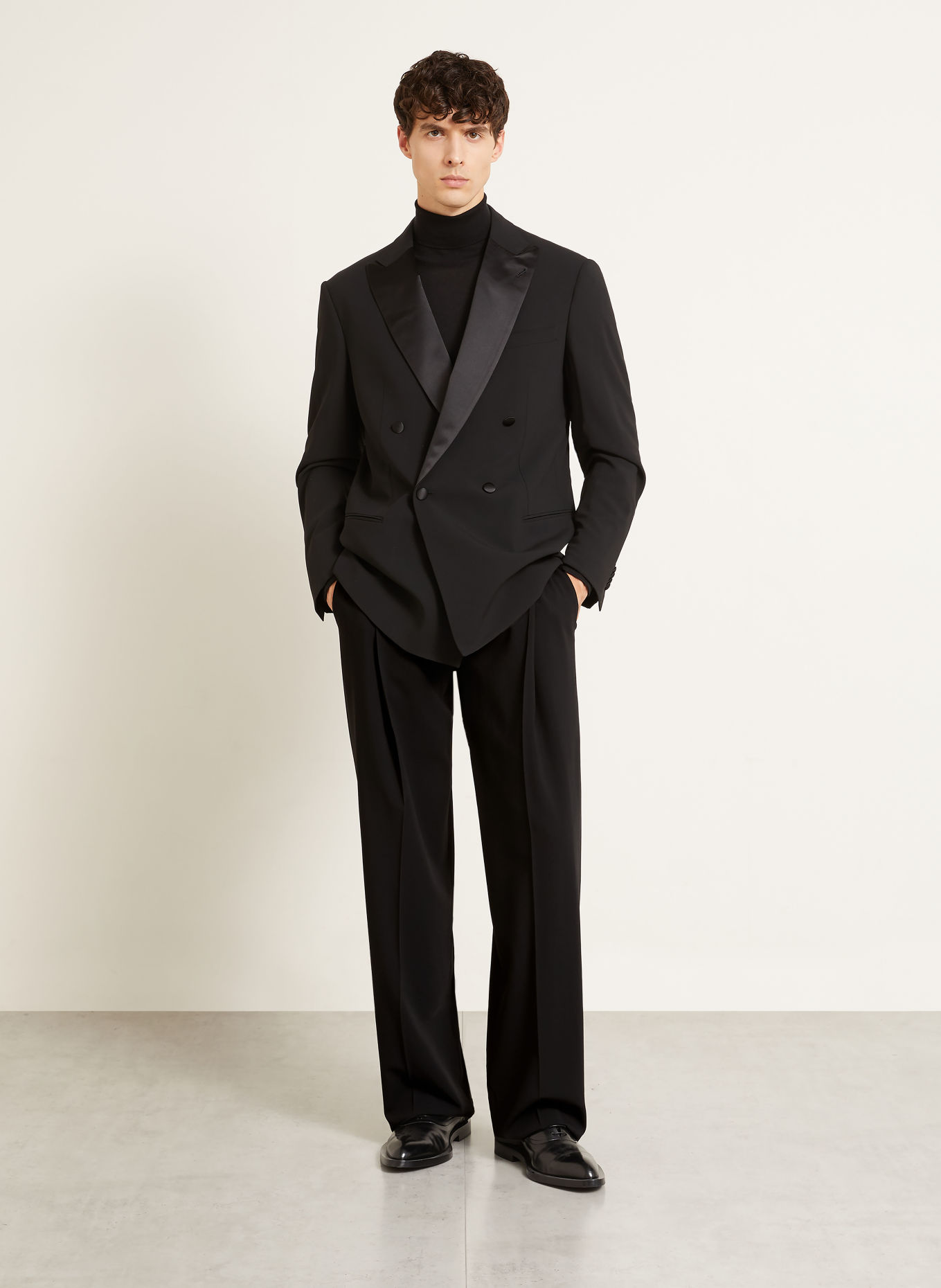 GIORGIO ARMANI Pantalon de costume coupe régulière: UC001 BLACK BEAUTY