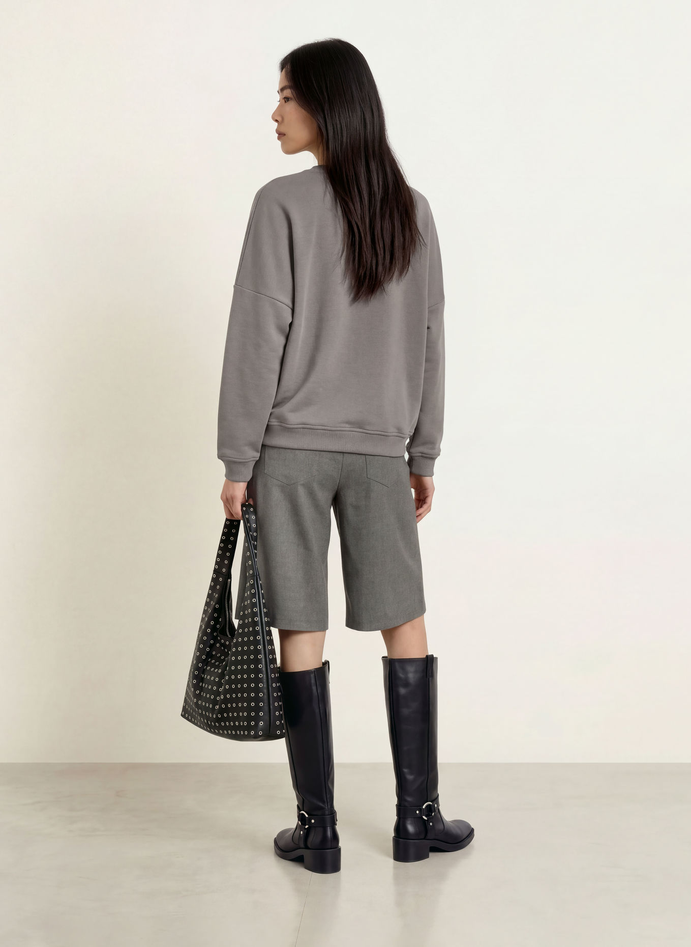 CODELLO Oversized Sweatshirt: GRAY / ECRU / PINK