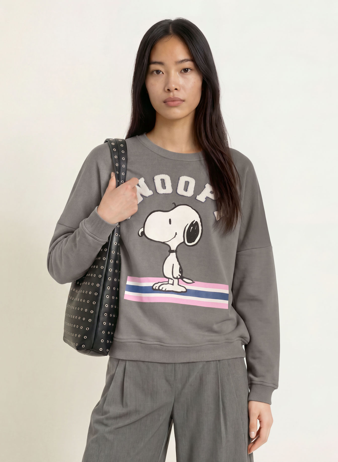 CODELLO Oversized Sweatshirt: GRAY / ECRU / PINK