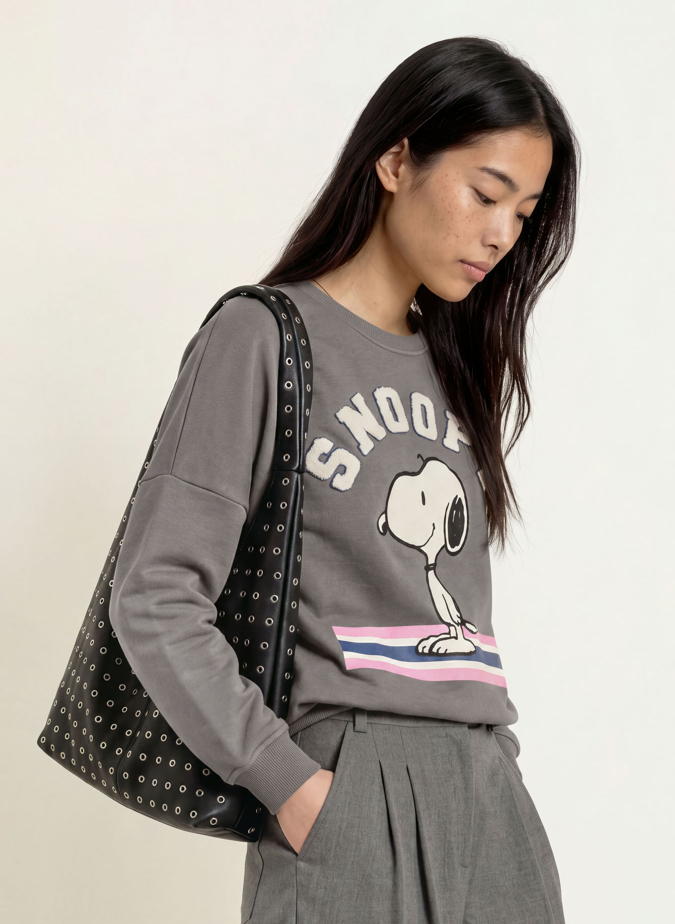 CODELLO Oversized Sweatshirt: GRAY / ECRU / PINK