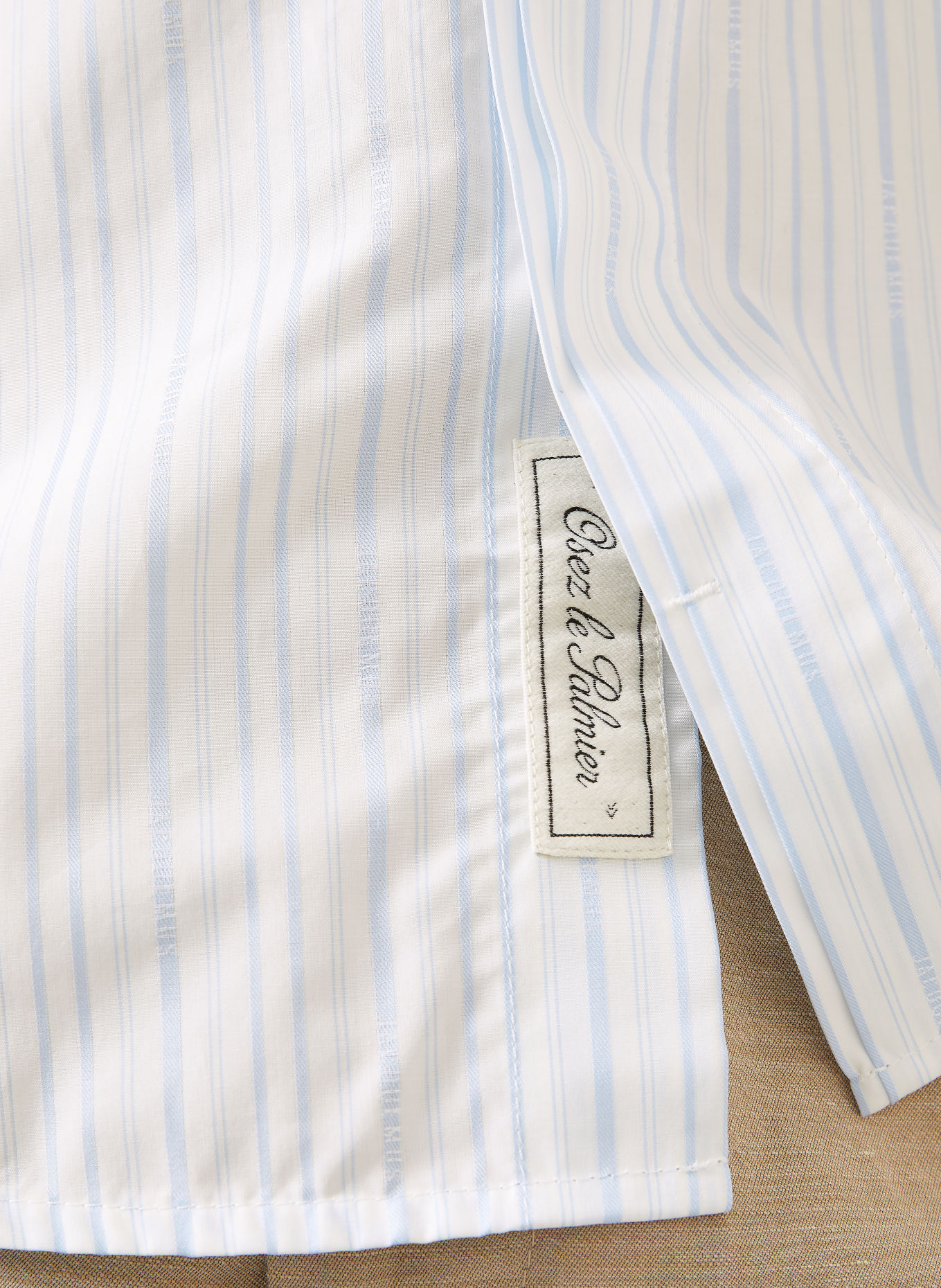 JACQUEMUS Koszula LA CHEMISE SIMON ML Comfort Fit: JASNONIEBIESKI / BIAŁY