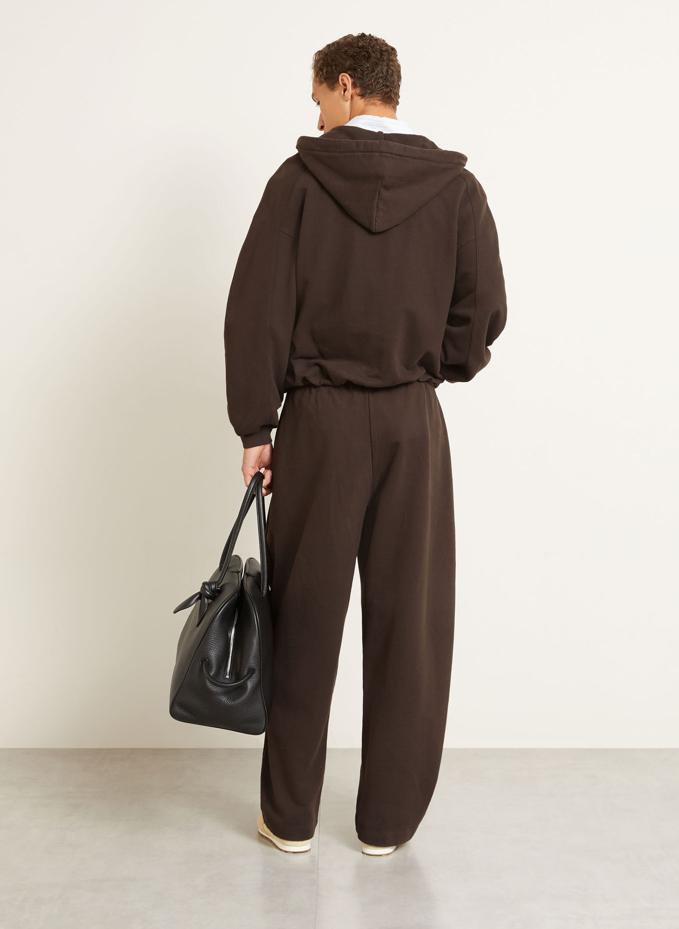 JACQUEMUS Tepláky LE JOGGING MONTAIGNE: TMAVĚ HNĚDÁ