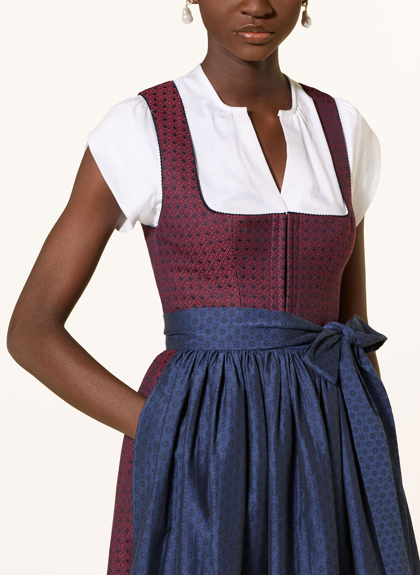 Grasegger Robe Dirndl jacquard BRITTA: ROUGE FONCÉ / BLEU FONCÉ