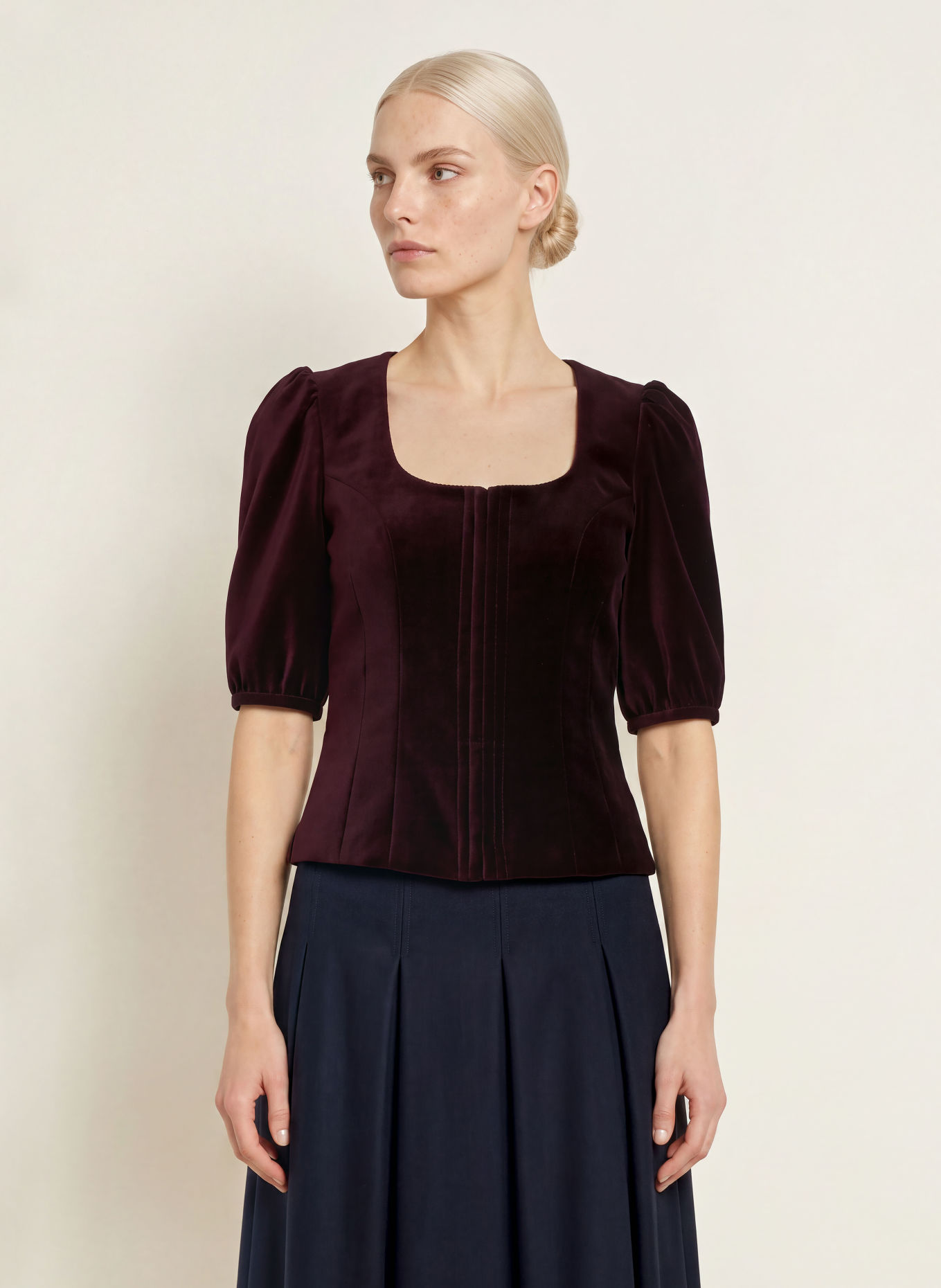 Grasegger PATRICIA Traditional bodice in velvet: DARK RED