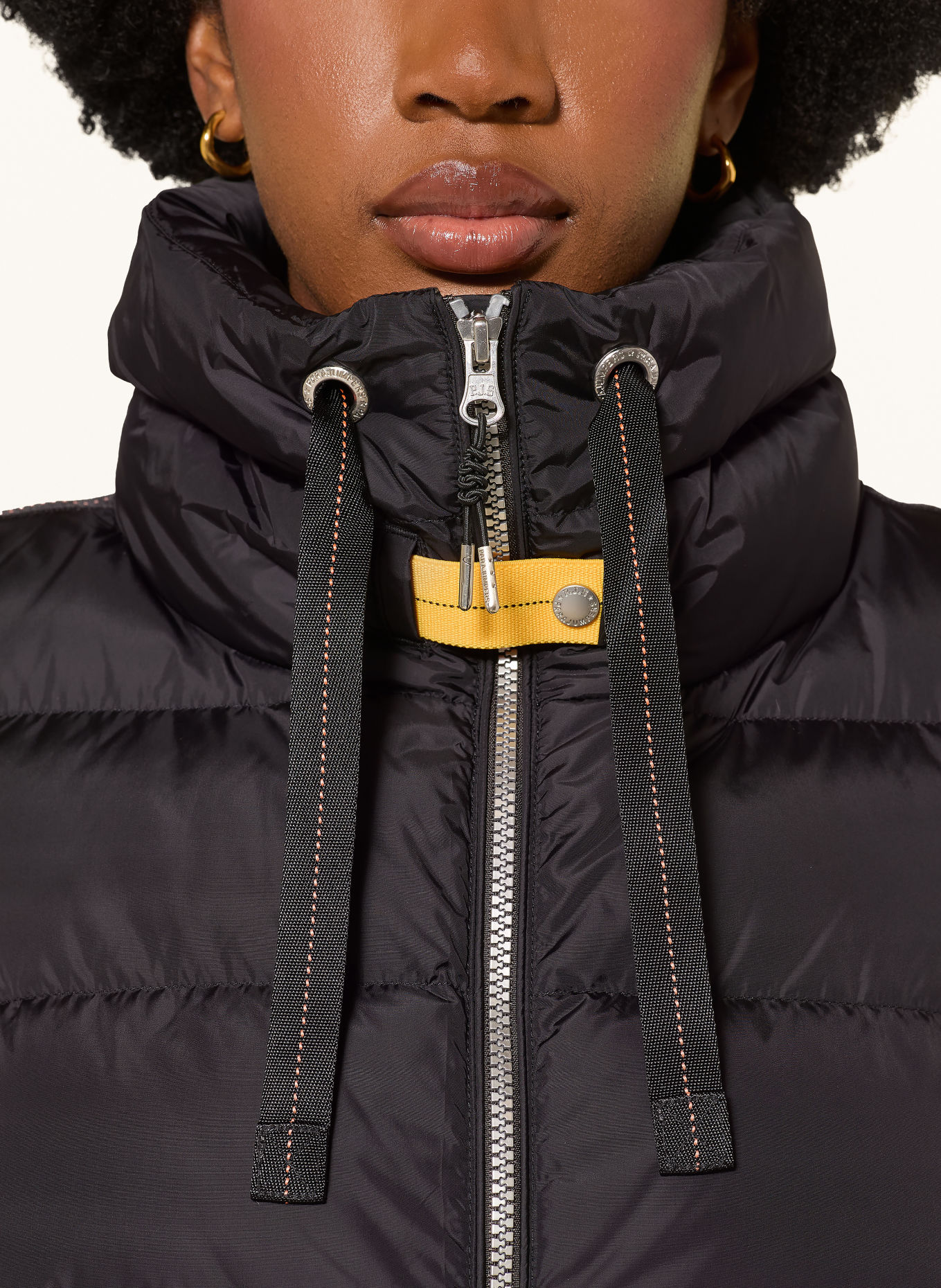 PARAJUMPERS Kamizelka puchowa NOLENE: CZARNY