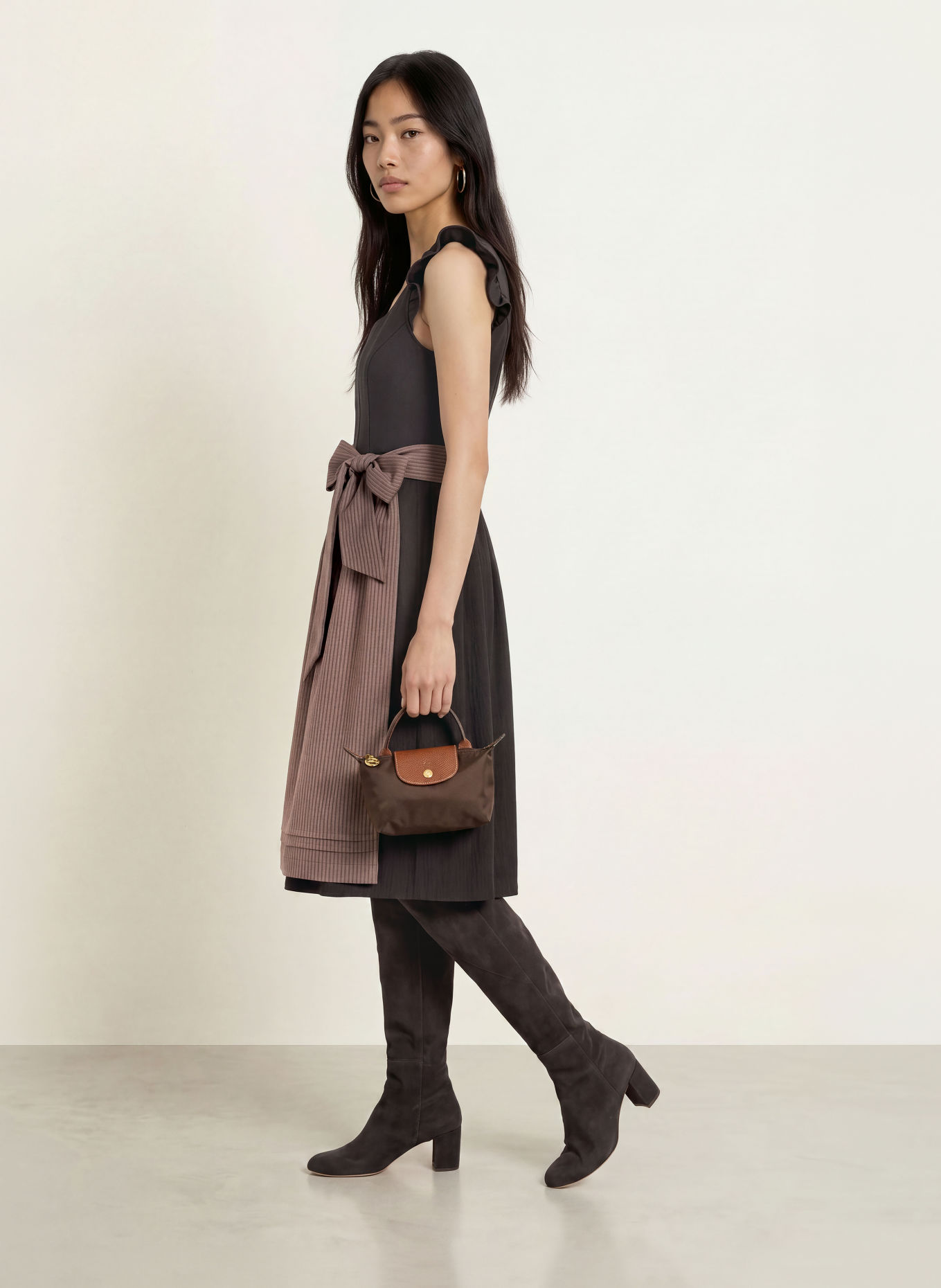 Spieth & Wensky Dirndl BRIGITTE met ruches: MARRON FONCÉ / TAUPE