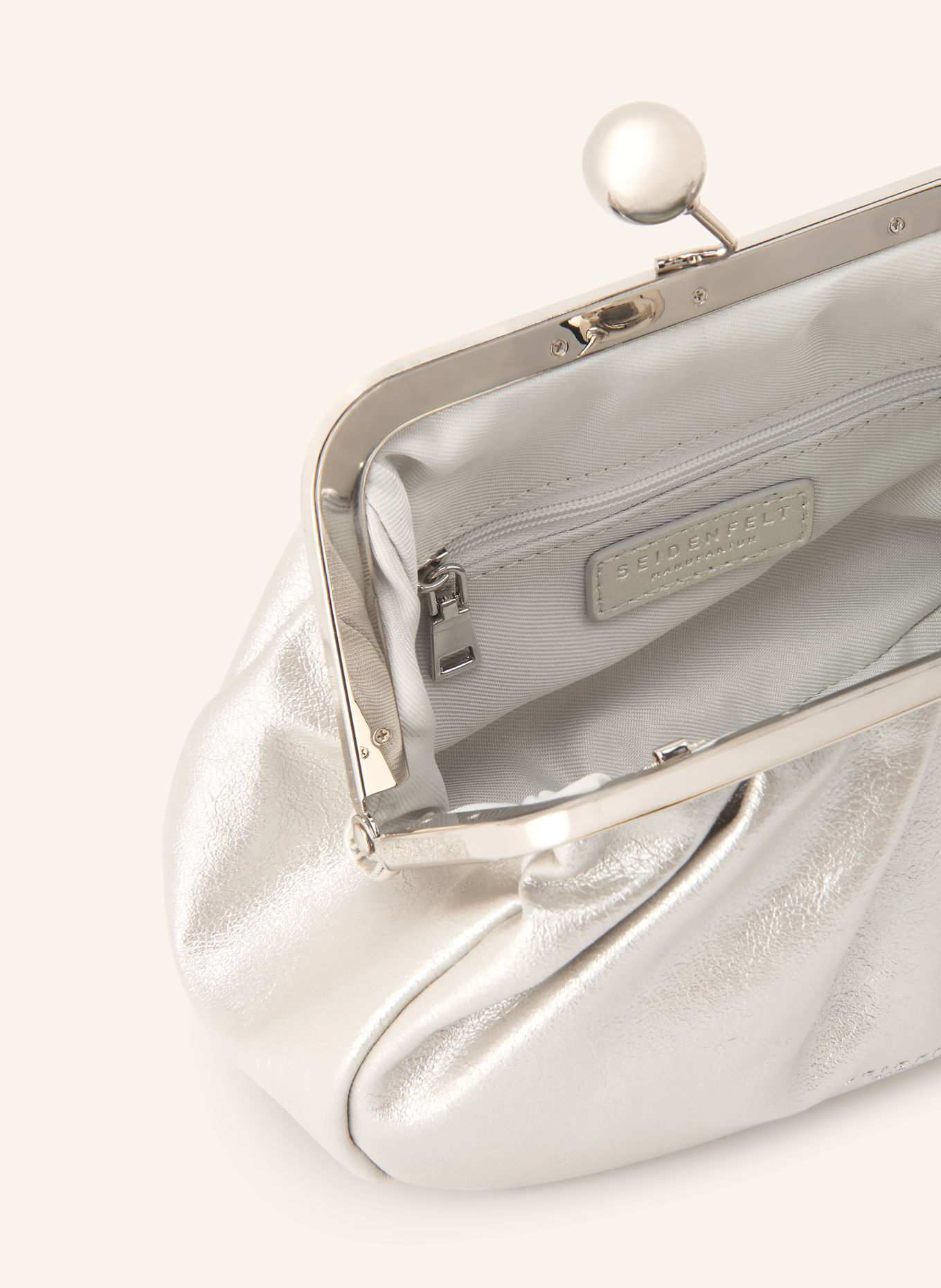 SEIDENFELT Umhängetasche: SILBER
