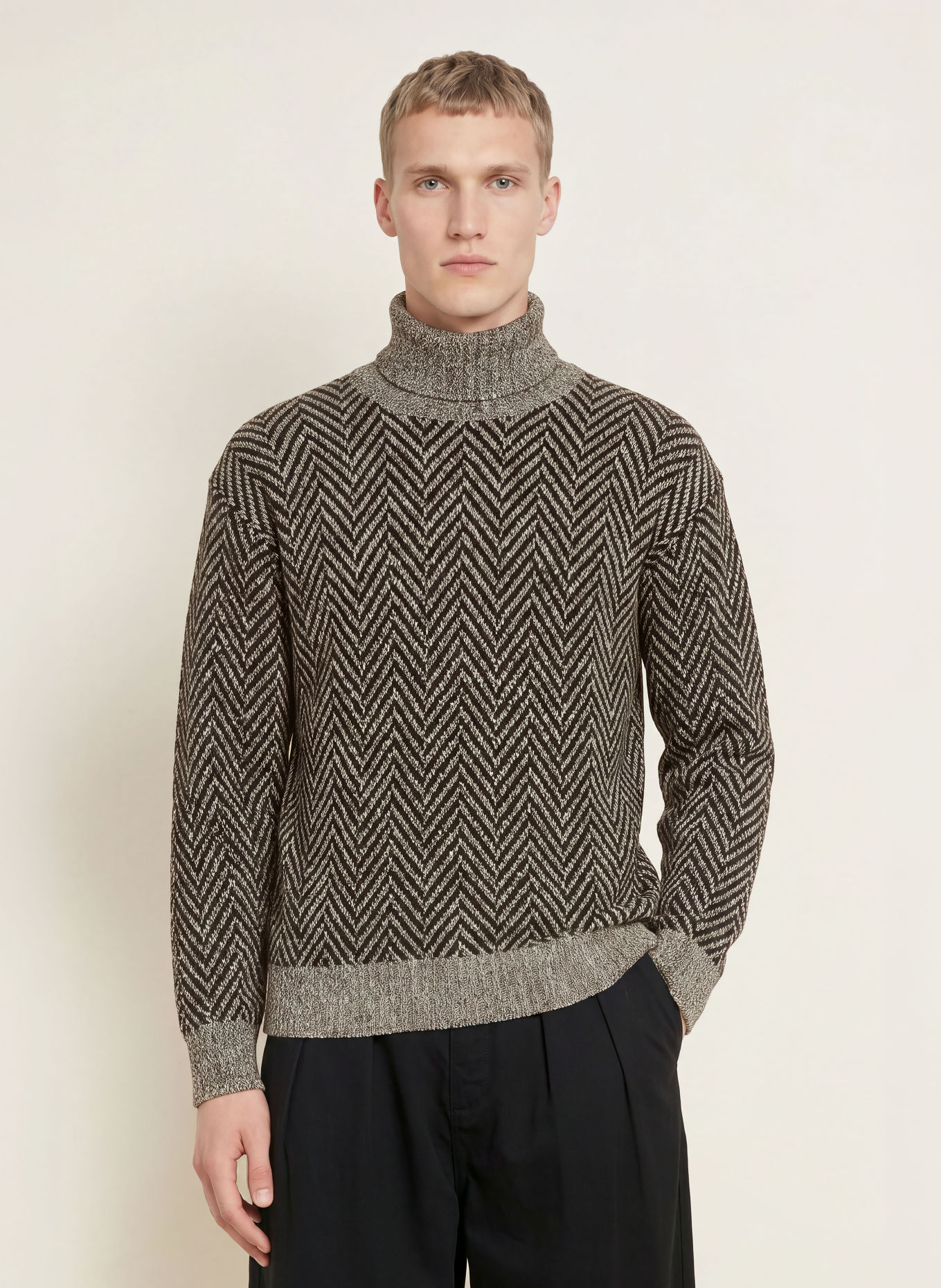 HUGO Pull à col roulé SHERBORNE: NOIR / GRIS