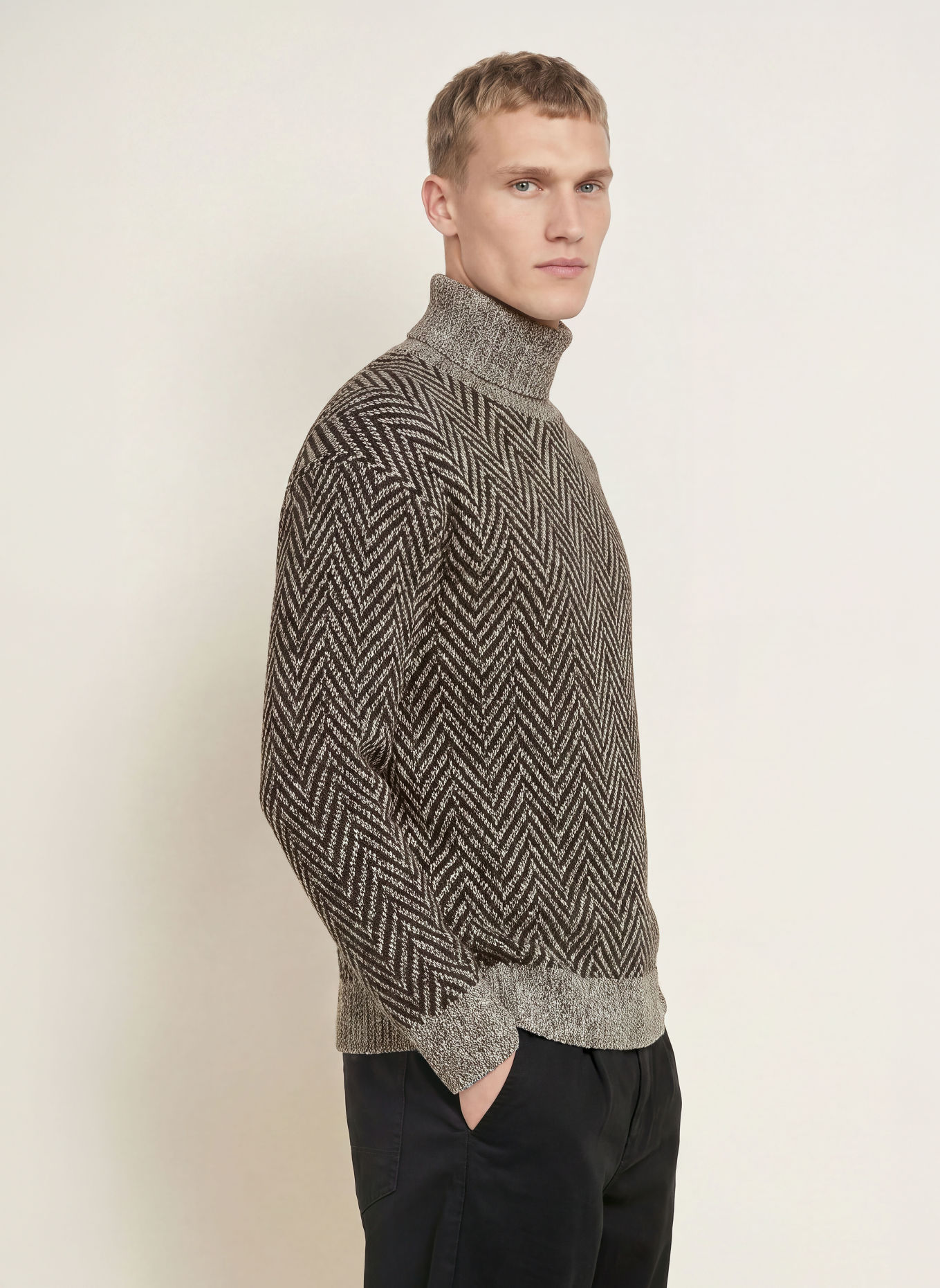 HUGO Pull à col roulé SHERBORNE: NOIR / GRIS