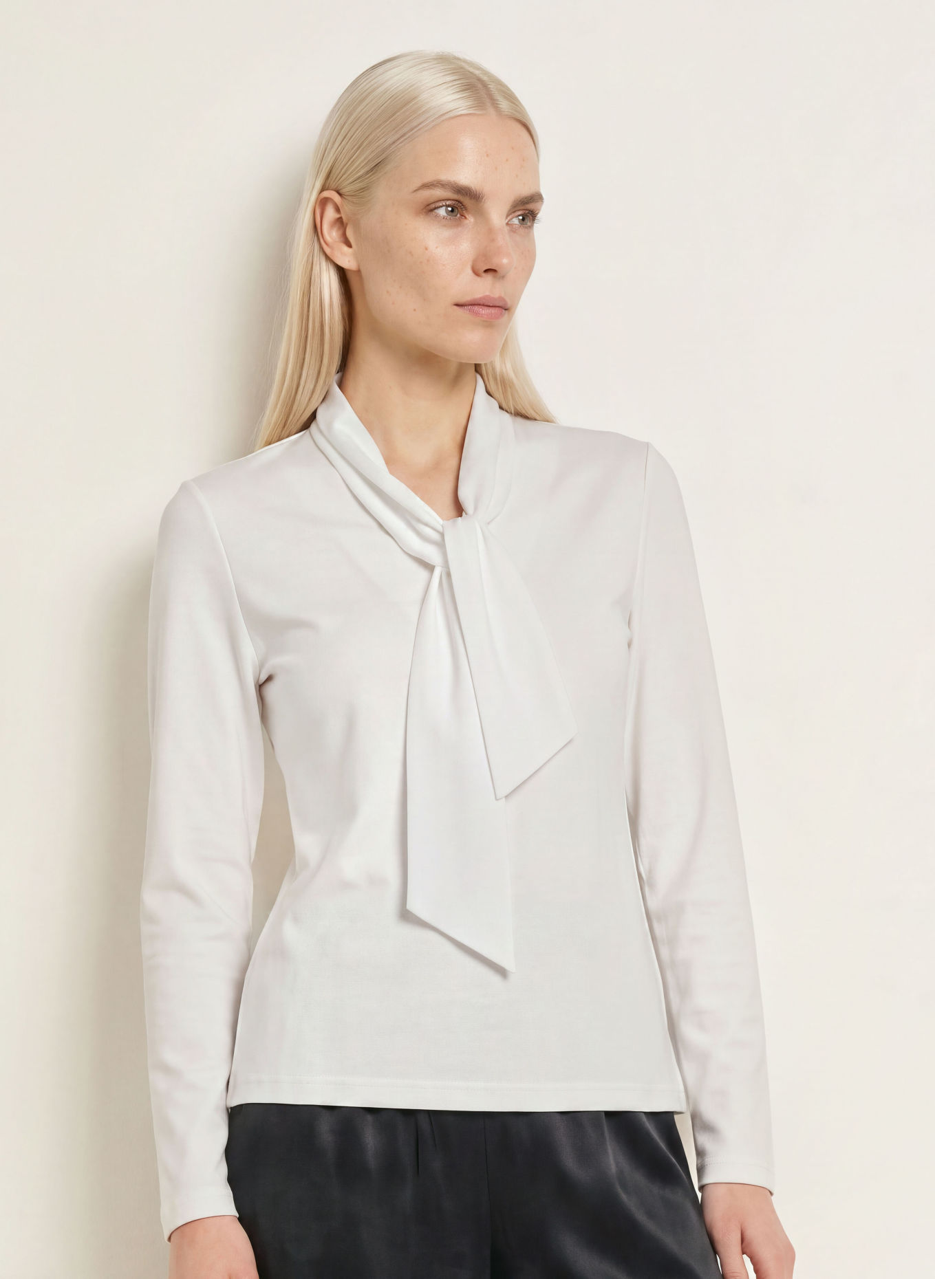 efixelle Tie-neck blouse: WHITE