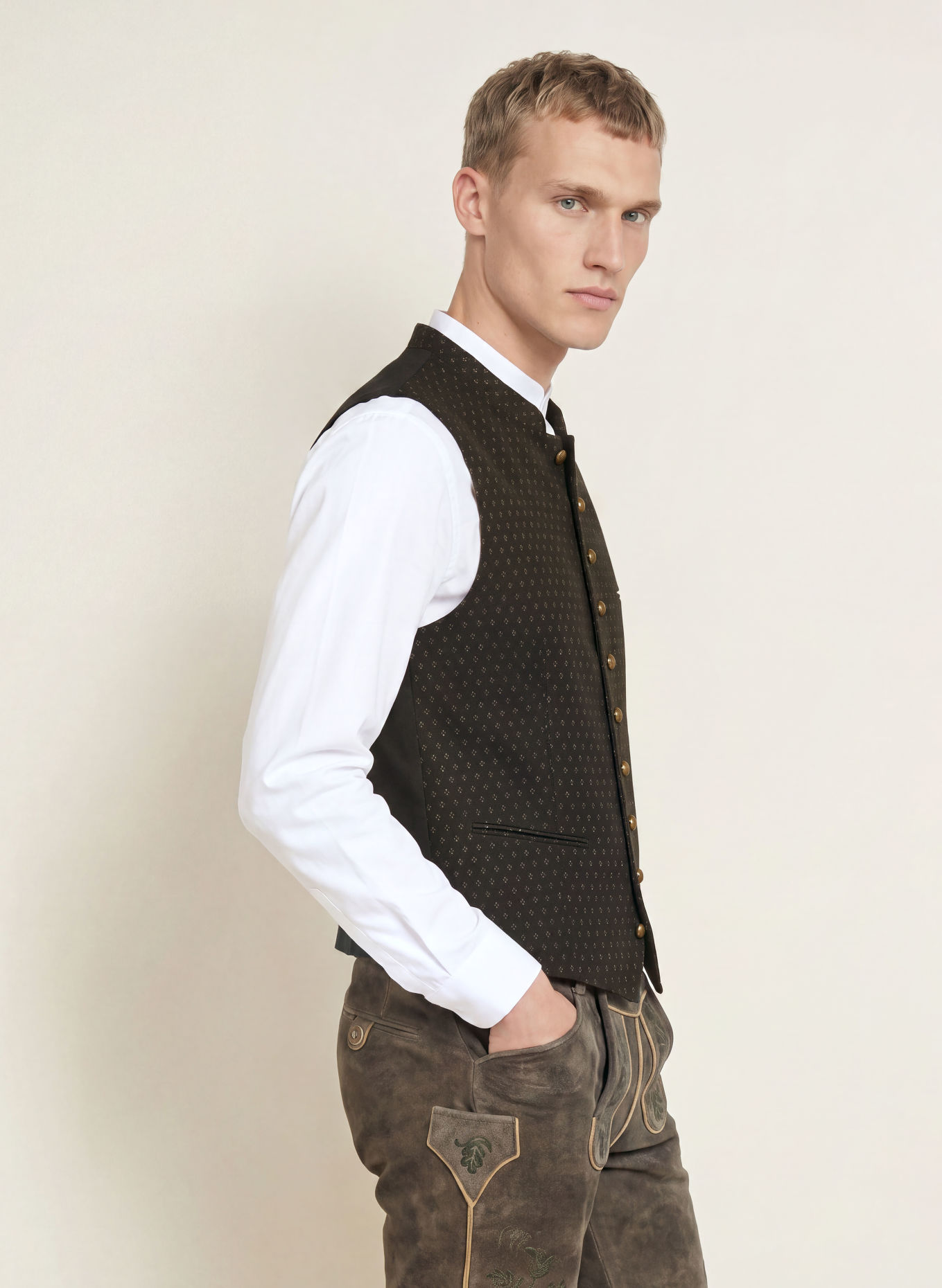Gottseidank Veste sans manches traditionnelle KONSTANTIN en mélange de matières: OLIVE / NOIR