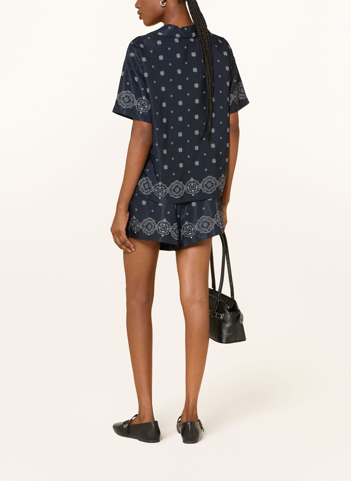 GOOD AMERICAN Bluse: DUNKELBLAU / ECRU