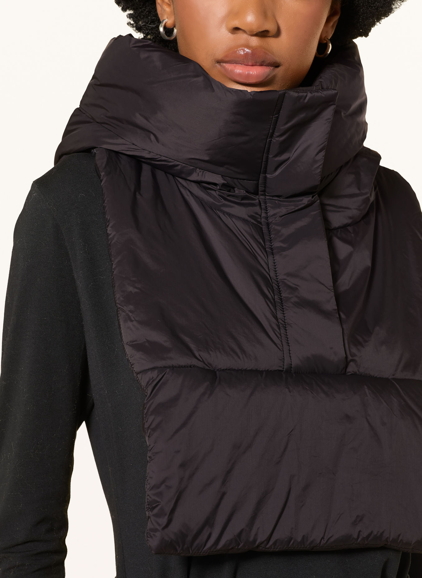InWear Gewatteerde sjaal LILAIW: ZWART