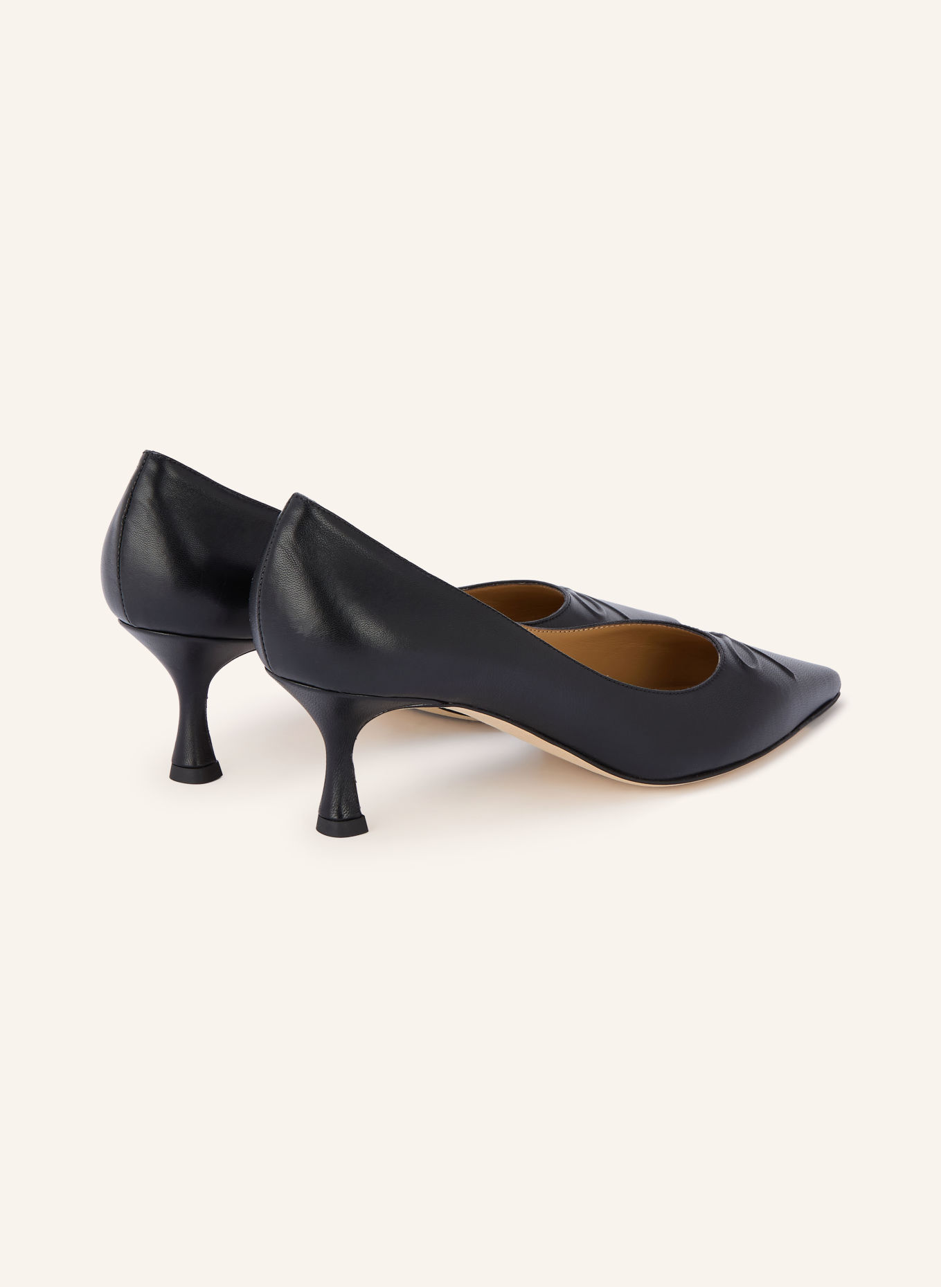 PROSPERINE Pumps: BLACK