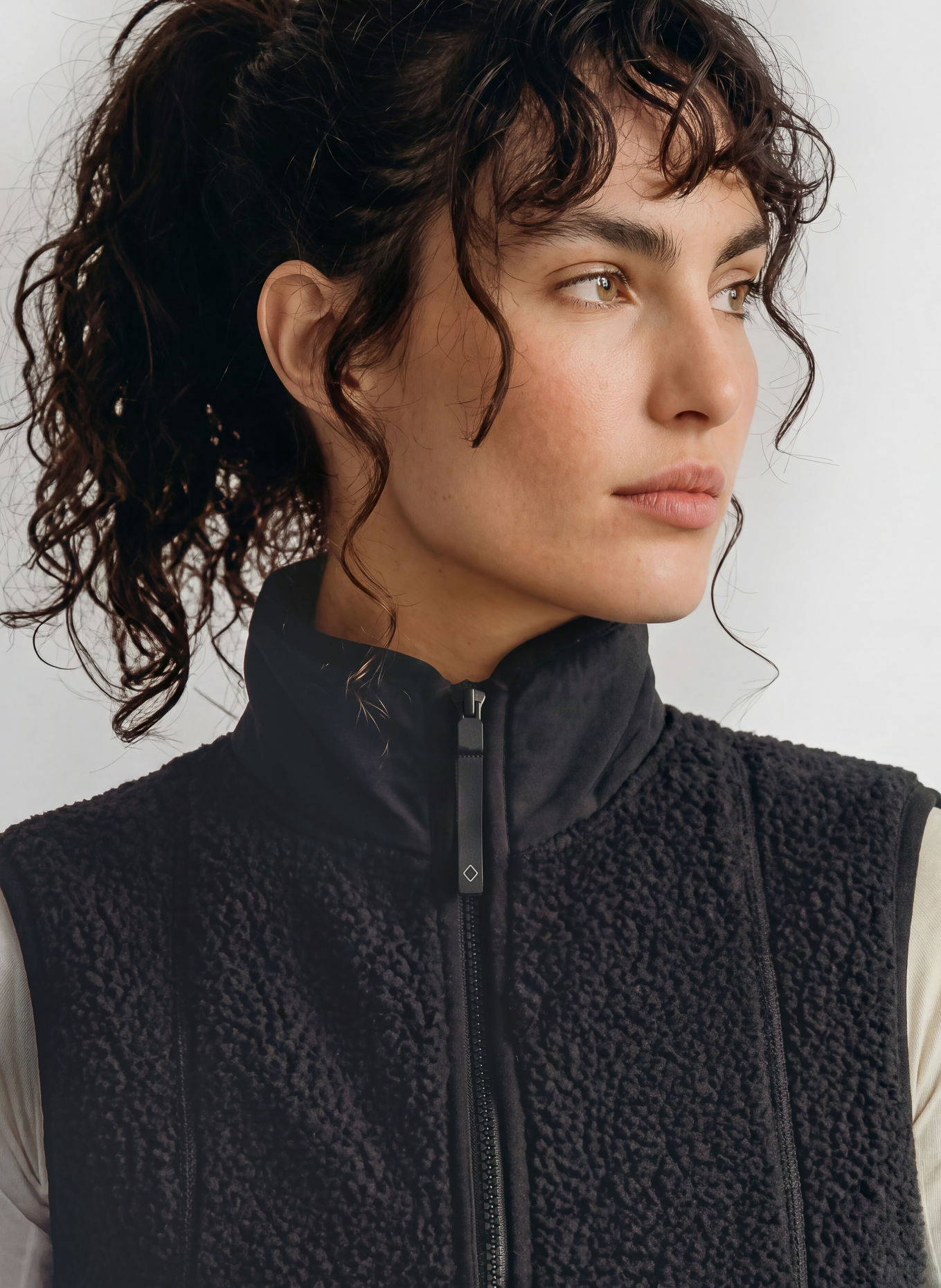 PAS NORMAL STUDIOS Veste sans manches en fourrure synthétique OFF RACE: NOIR