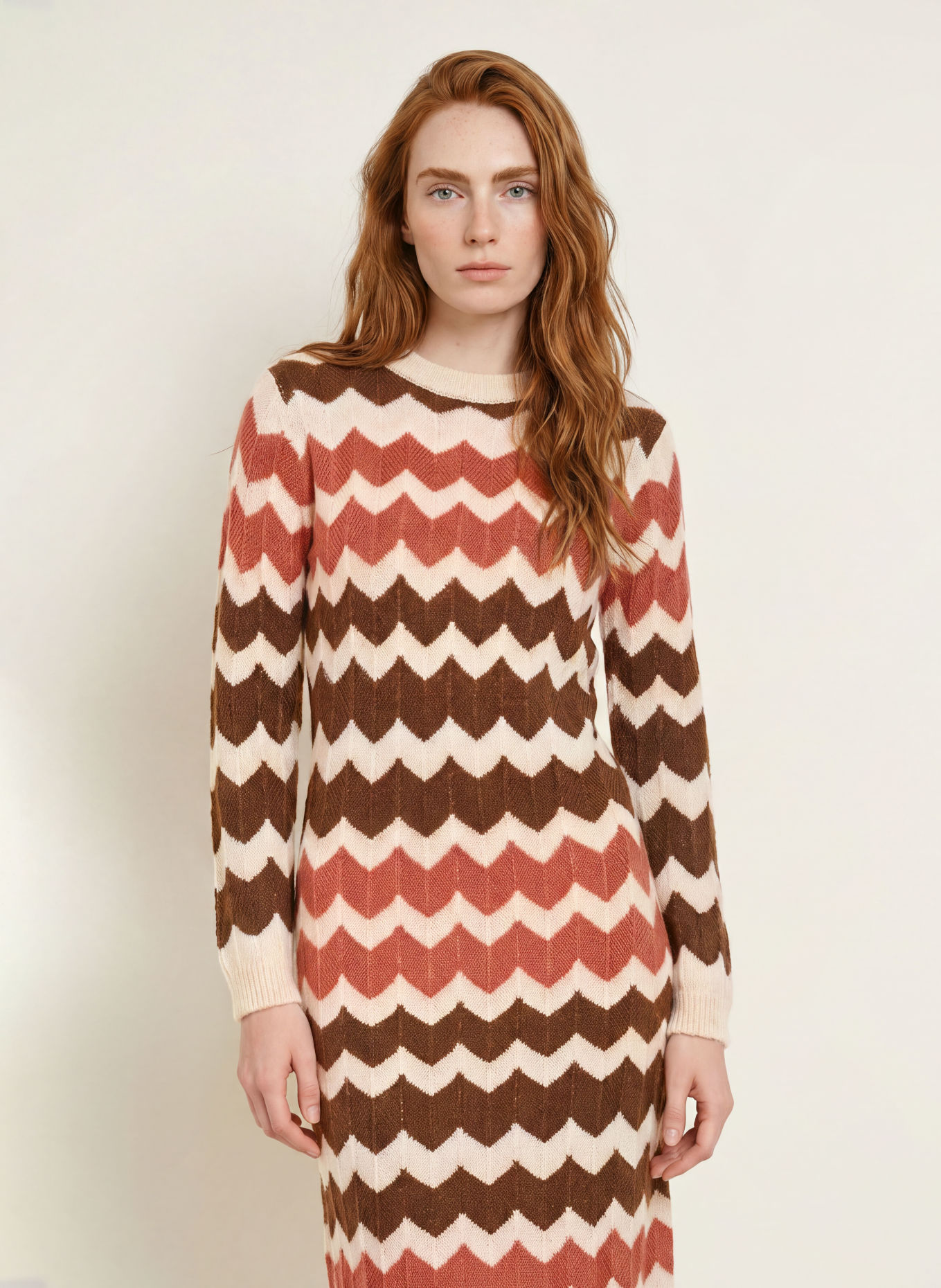 miss goodlife Strickkleid: DUNKELBRAUN / ALTROSA / CREME