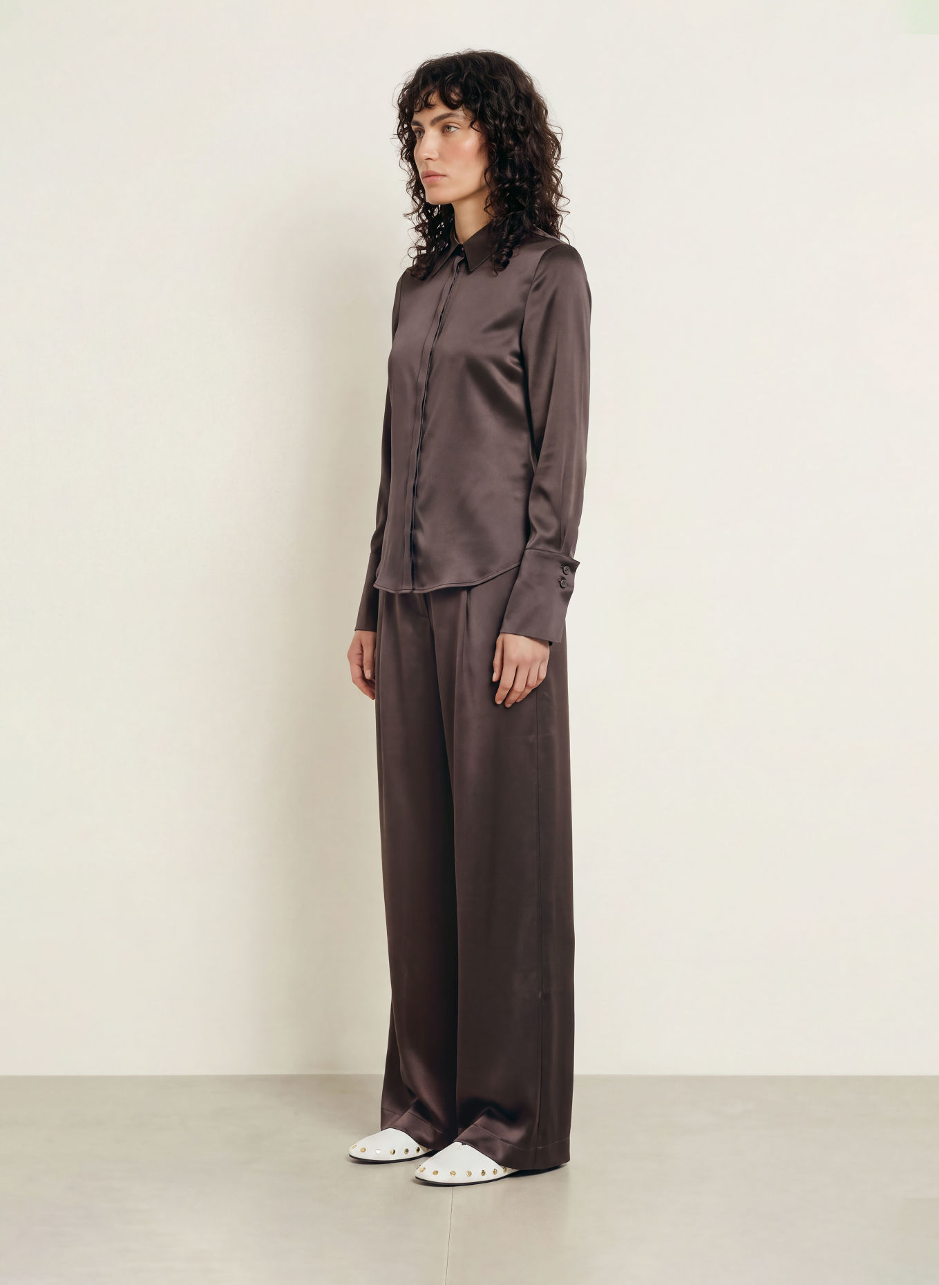 LADNERI Hemdbluse HEDI aus Satin: DUNKELBRAUN