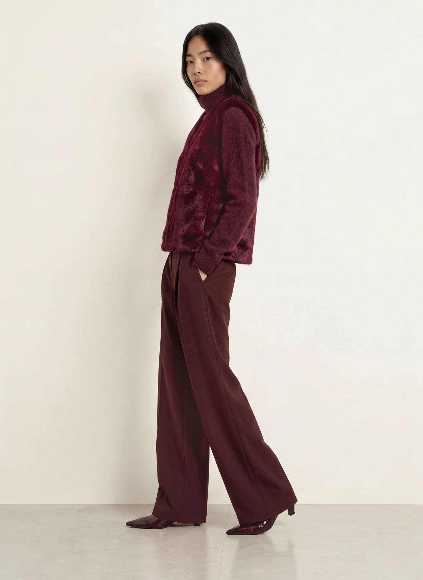 Miss Lagotte Bodywarmer van imitatiebont: FUCHSIA