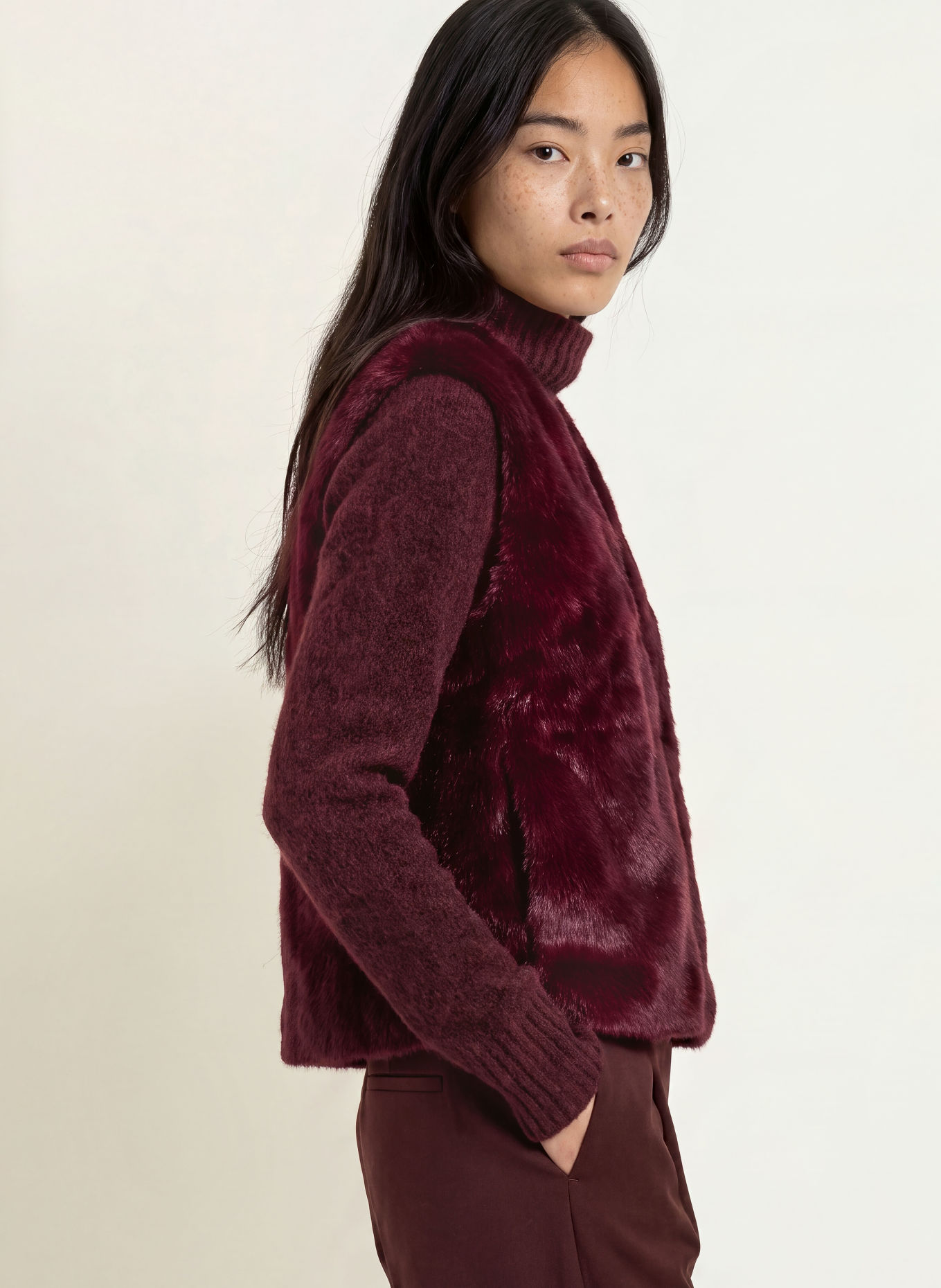 Miss Lagotte Bodywarmer van imitatiebont: FUCHSIA