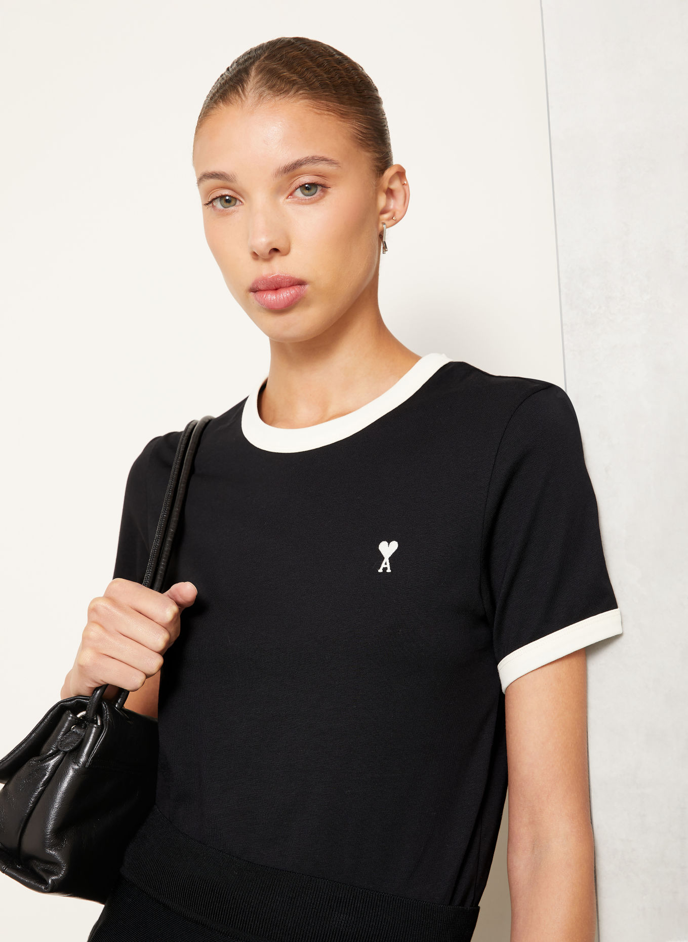AMI PARIS T-shirt: CZARNY / KREMOWY