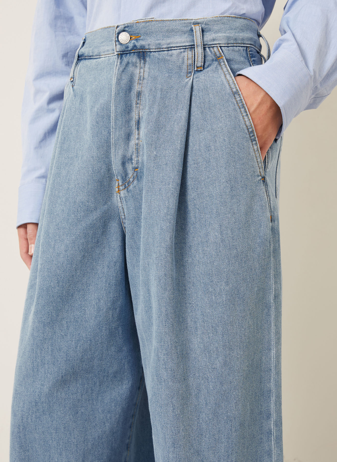 DRIES VAN NOTEN Wide Leg Jeans Regular Fit: 514 LIGHT BLUE
