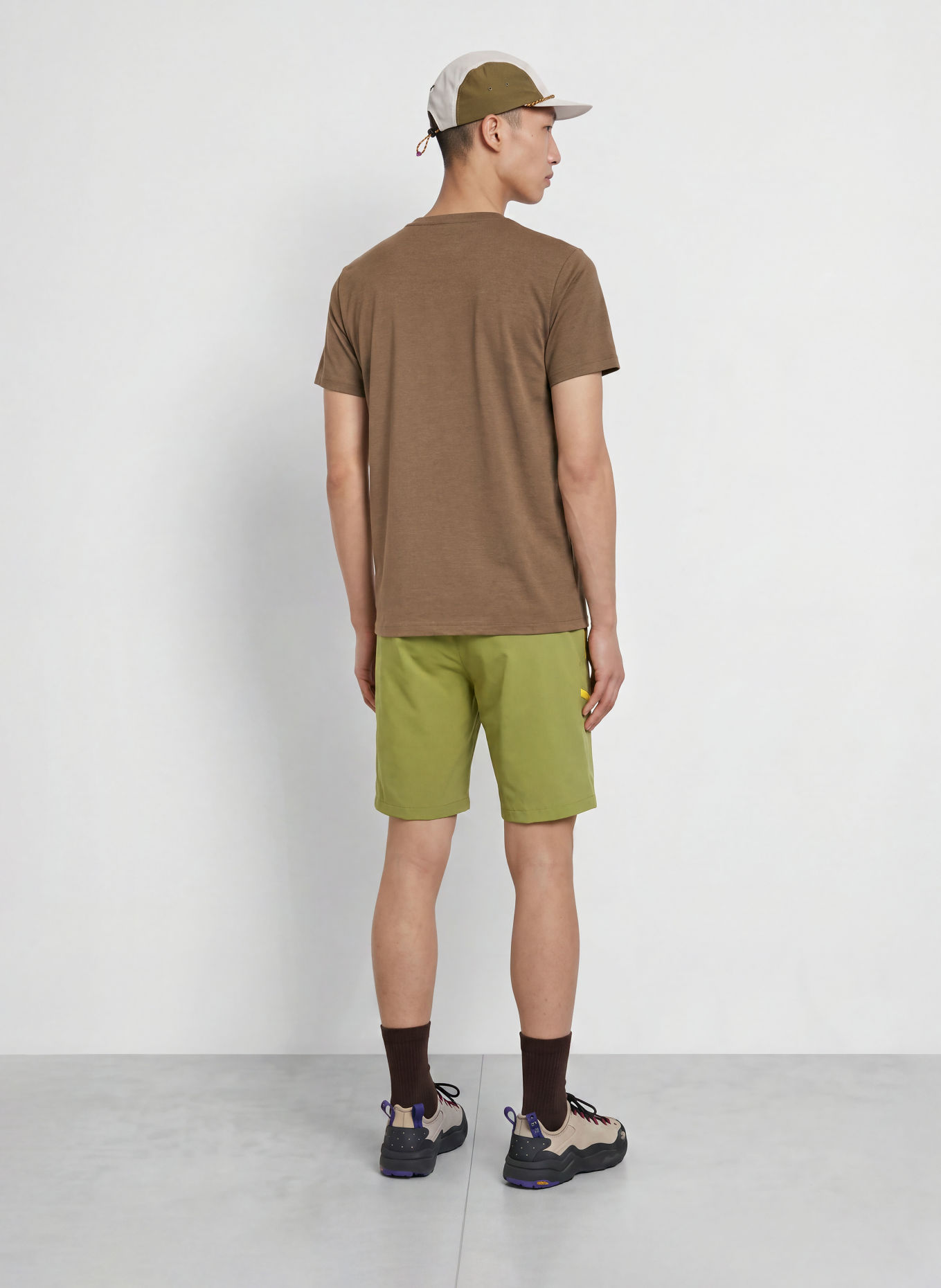 me°ru' Trainingsshirt BRITO 2.0: MARRON FONCÉ
