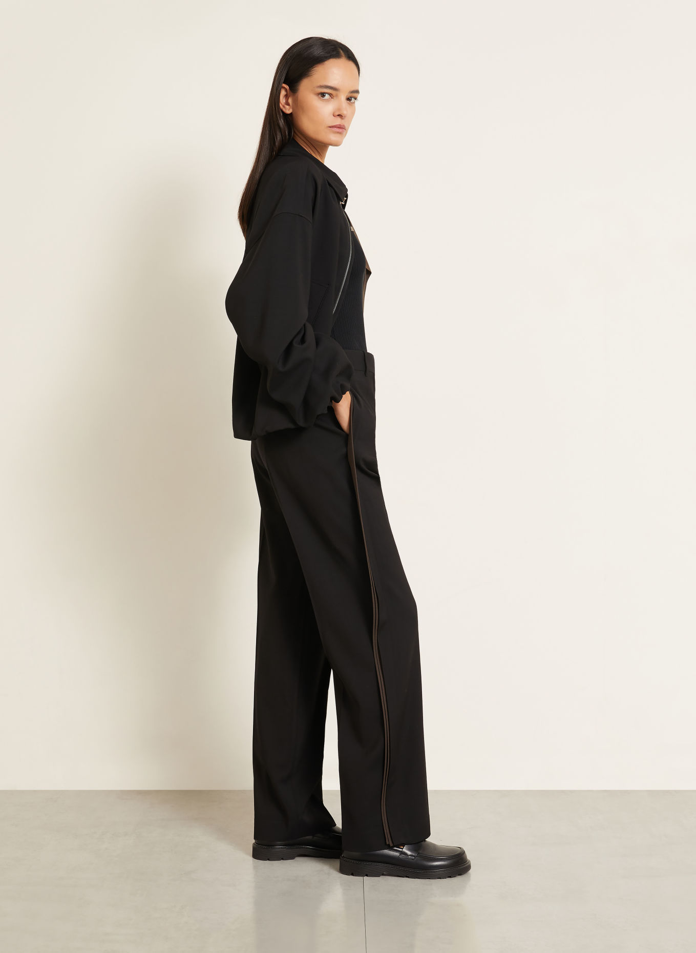 LOEWE Pantaloni cu dungi din galon: NEGRU
