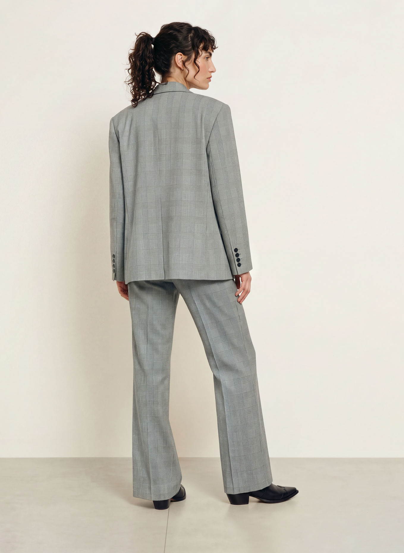 WRSTBHVR EILIKA Trousers: BLACK / WHITE