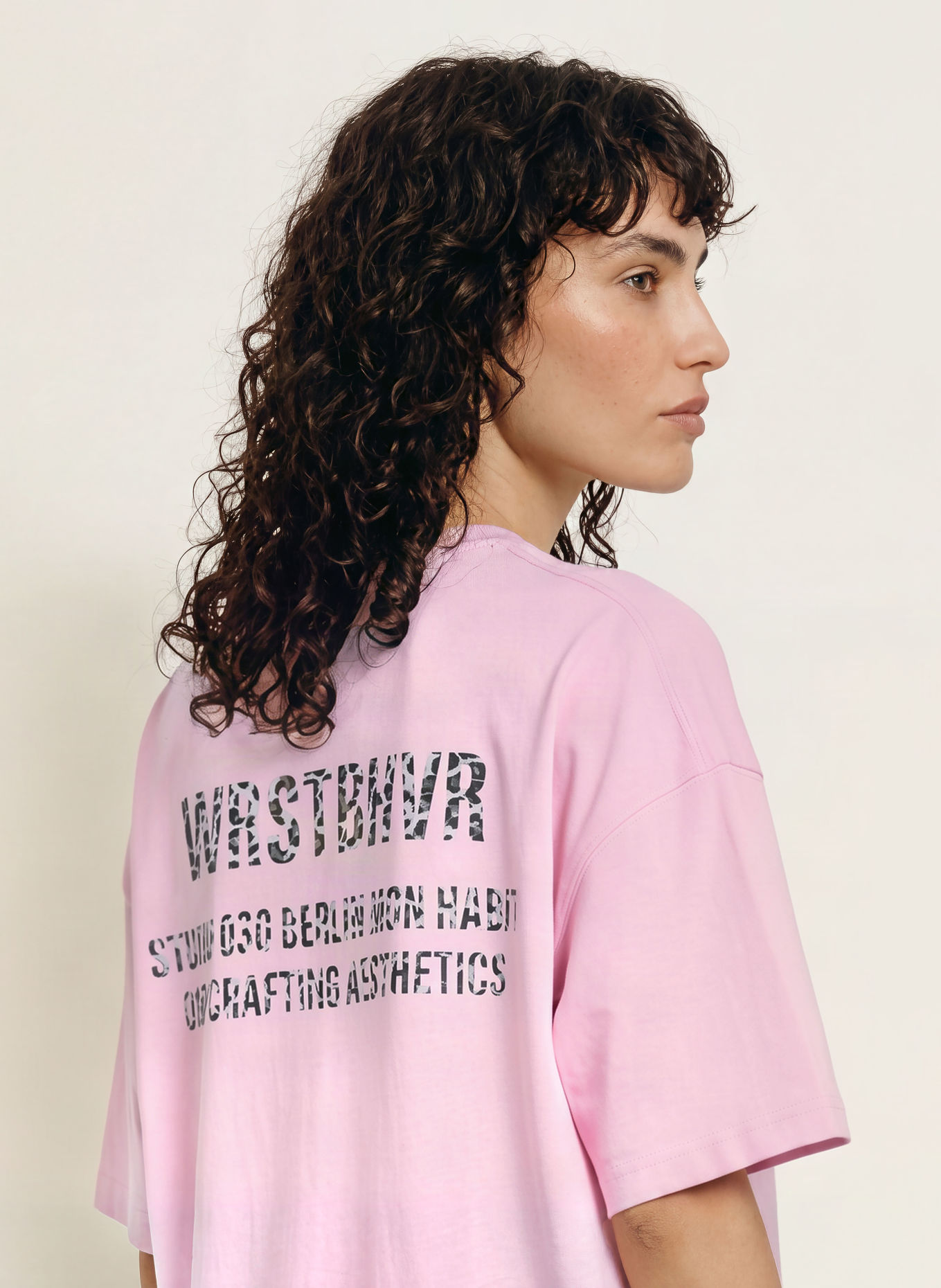 WRSTBHVR T-shirt STUDIO: ROZE / LICHTGRIJS / DONKERGRIJS