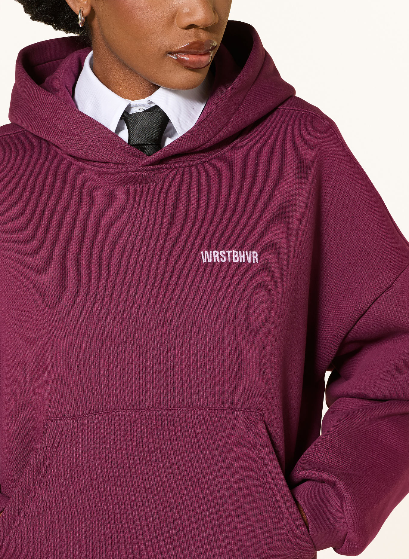 WRSTBHVR Hoodie DARA V3: DONKERROOD