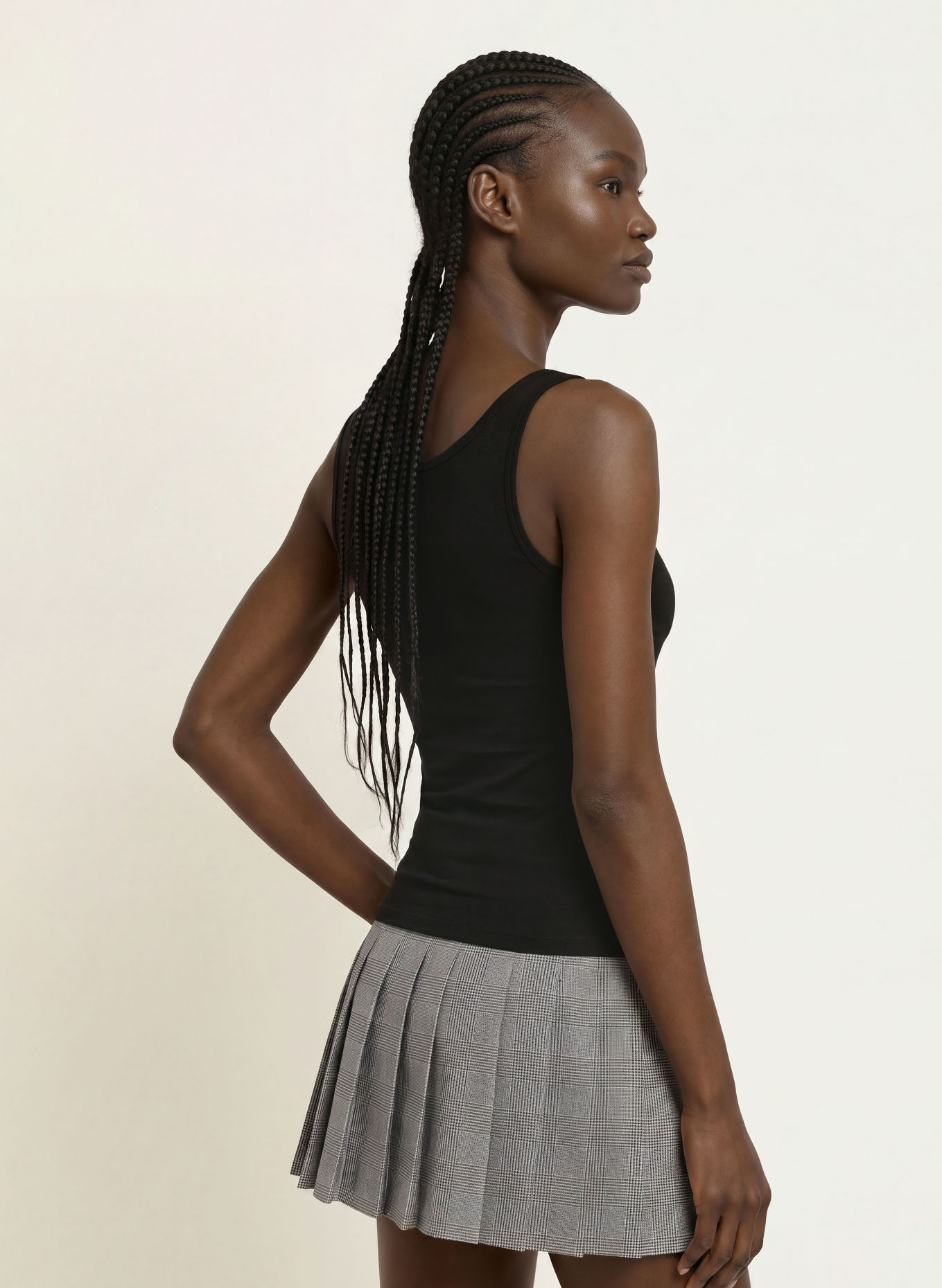 WRSTBHVR AMBER Top: BLACK