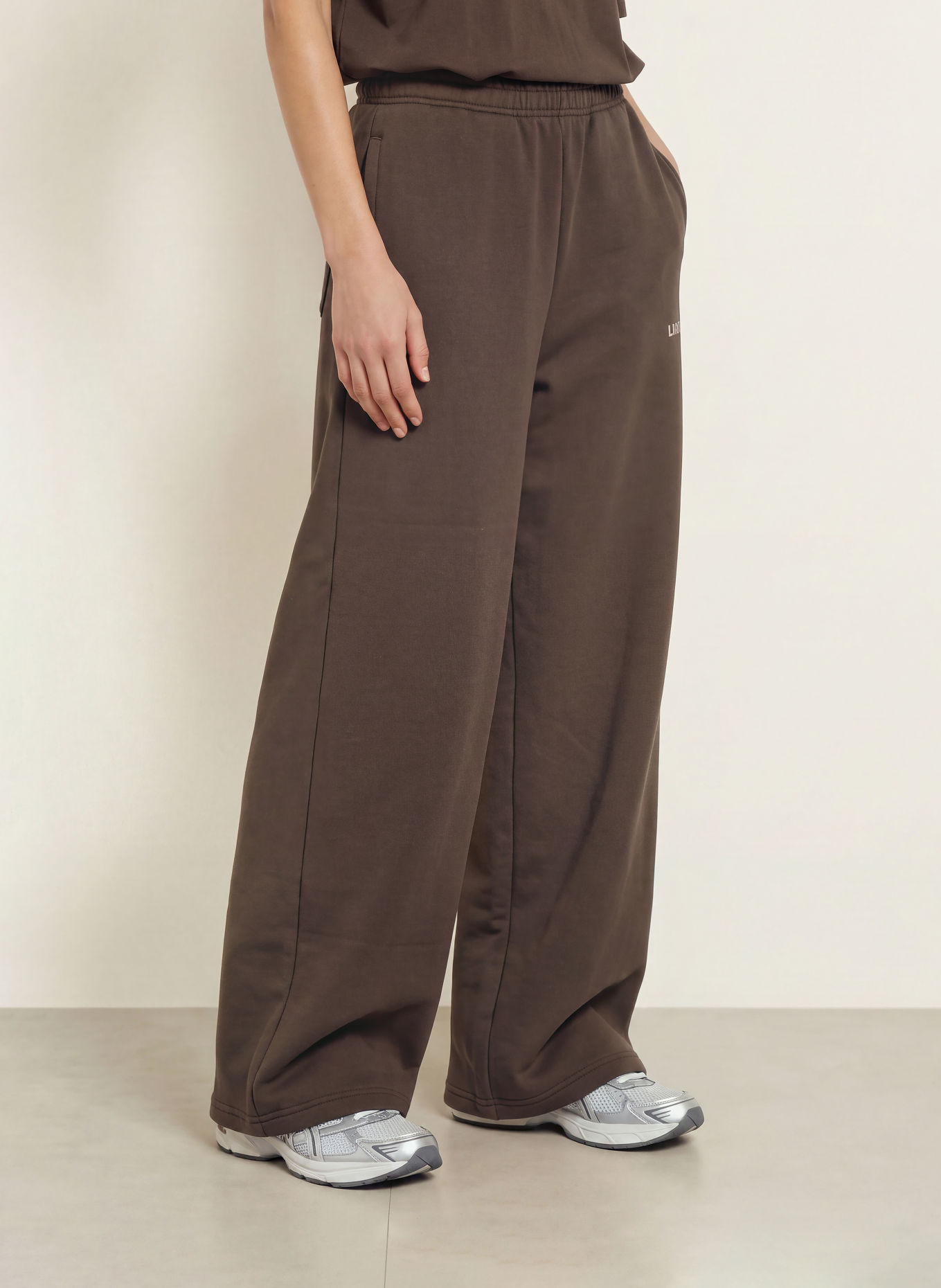 WRSTBHVR Sweatpants ZAYN V4: BRAUN