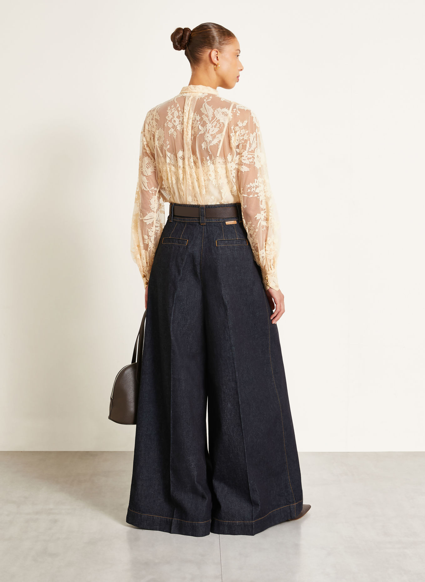 ZIMMERMANN VALIANT Tie-neck blouse in lace: LIGHT YELLOW