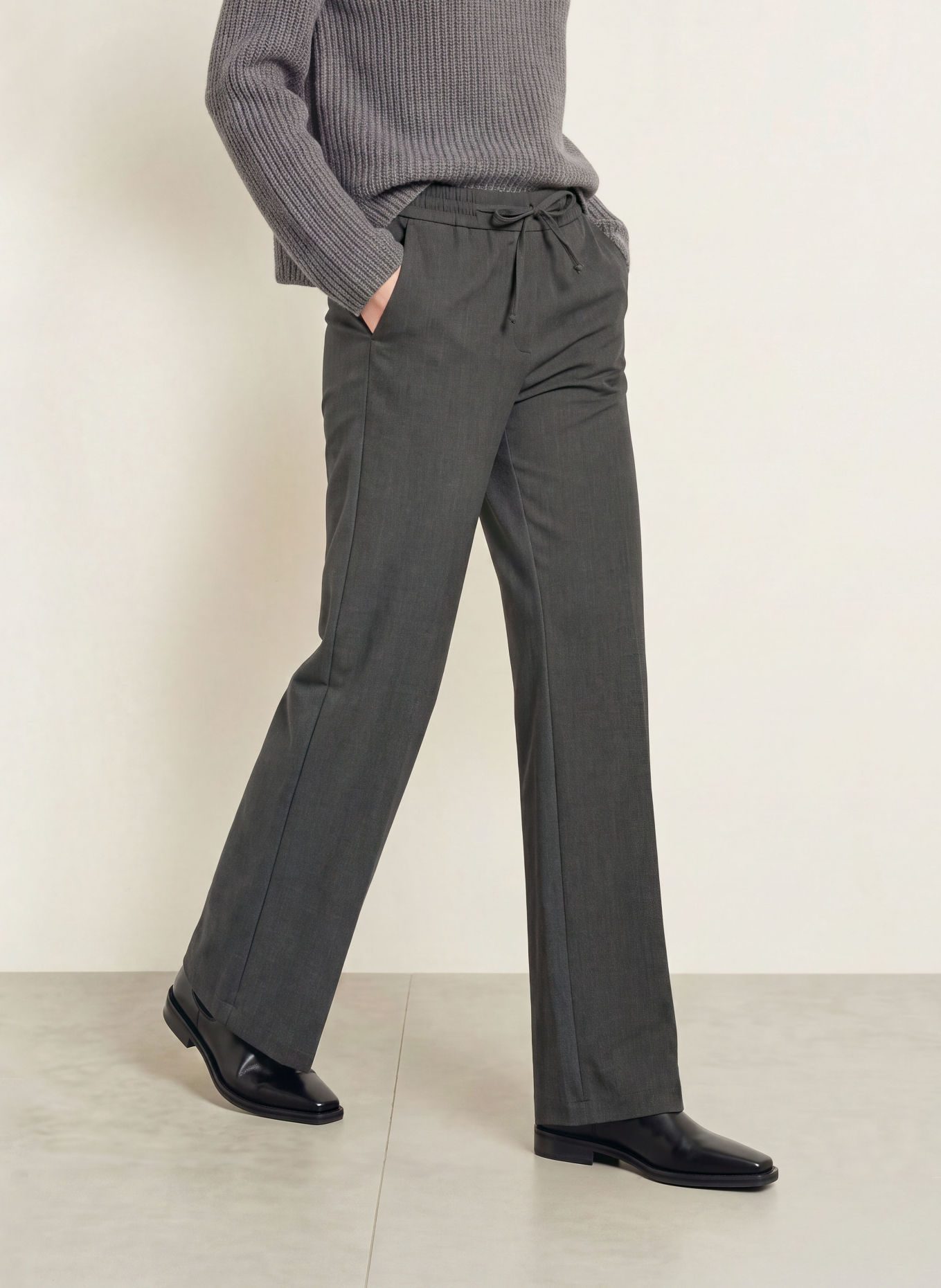 MAC Hose CHRISTY: DUNKELGRAU