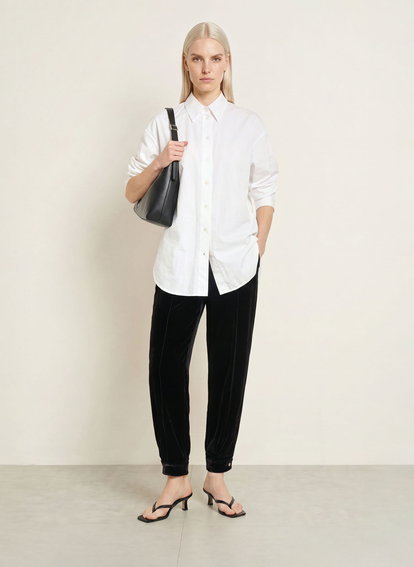 MAC BALLOON 7/8-length velvet trousers: BLACK
