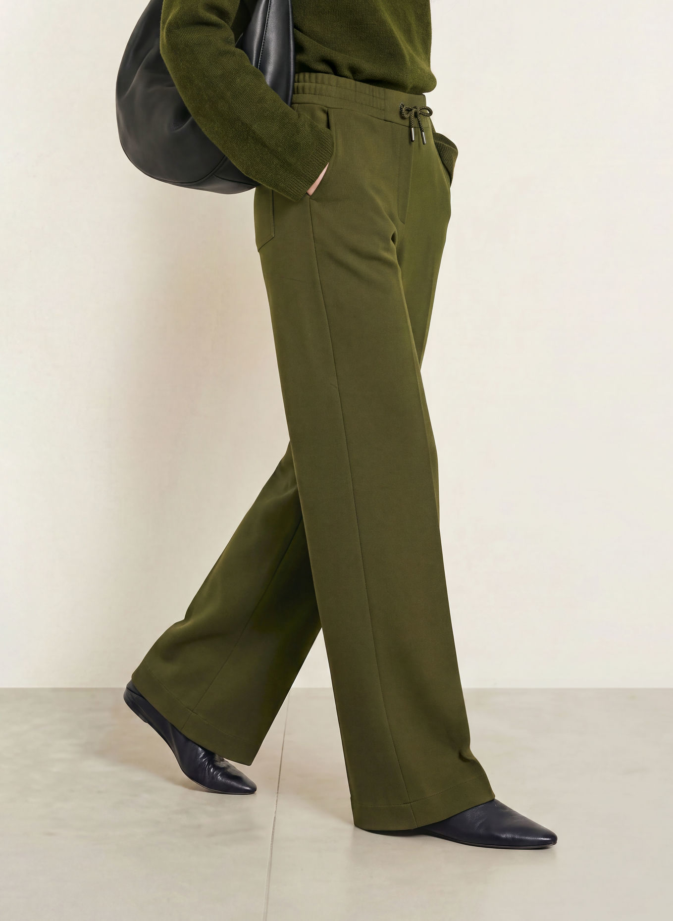 monari Hose: OLIV