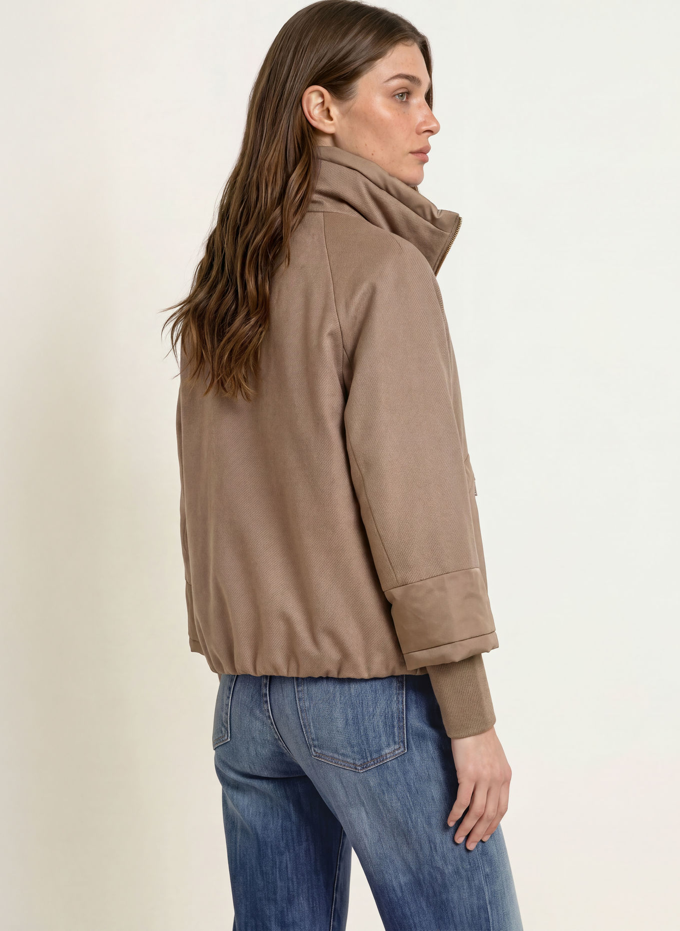 DUNO Lightweight donsjas MURIEL in een mix van materialen: LICHTBRUIN