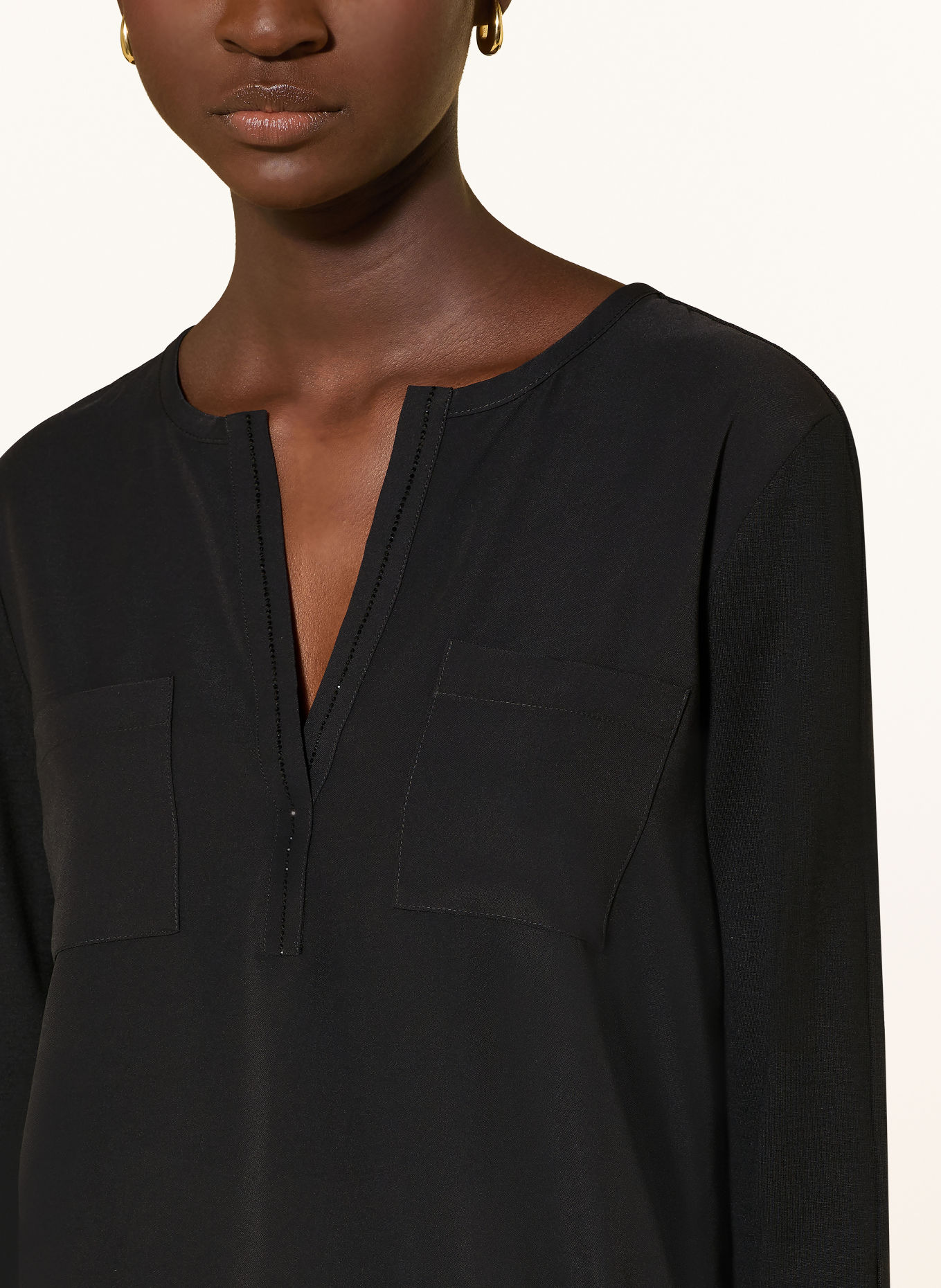monari Blusenshirt im Materialmix mit Schmucksteinen: SCHWARZ